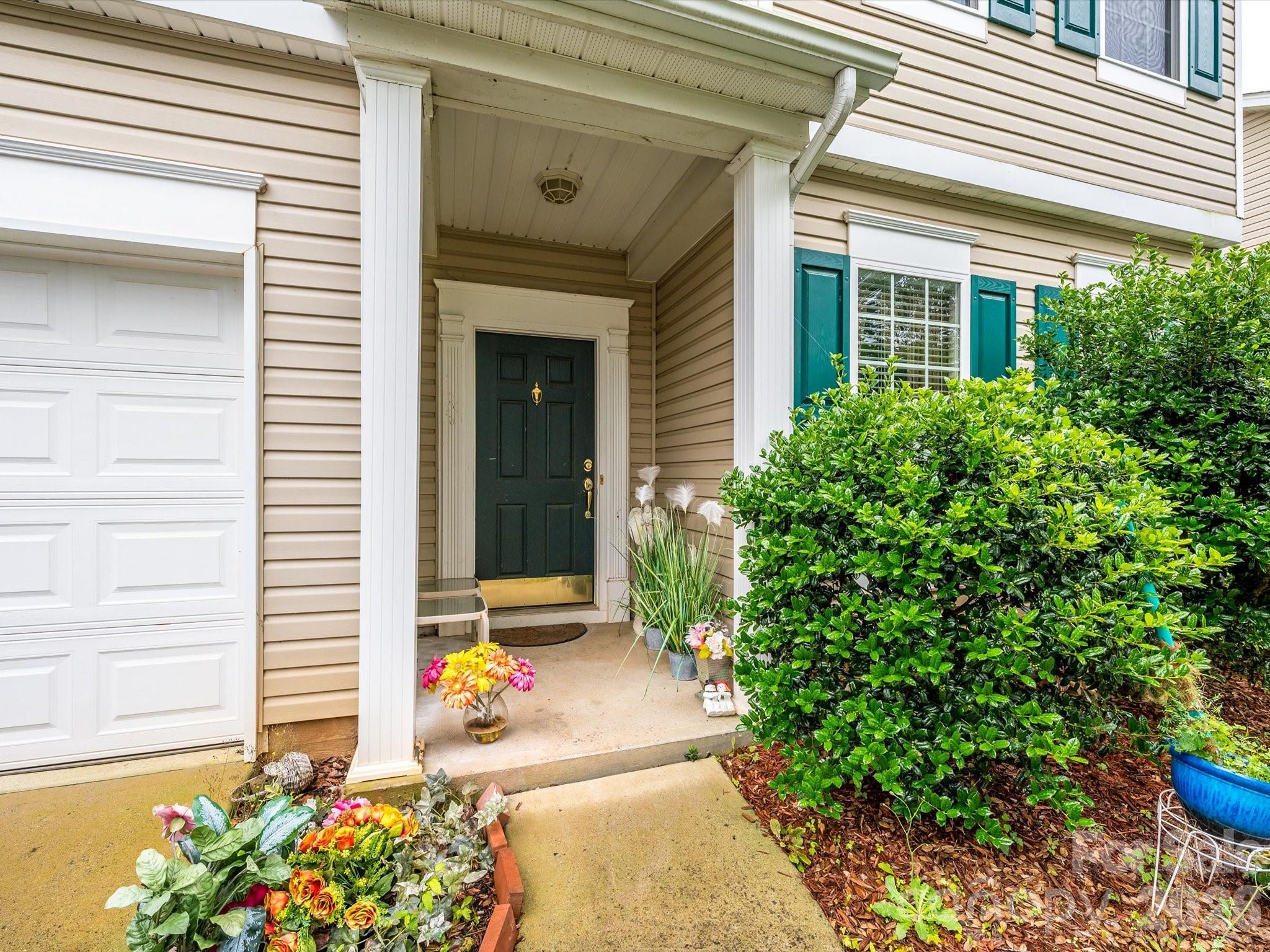 5424 Nightshade Oaks Dr, Charlotte, NC 28227
