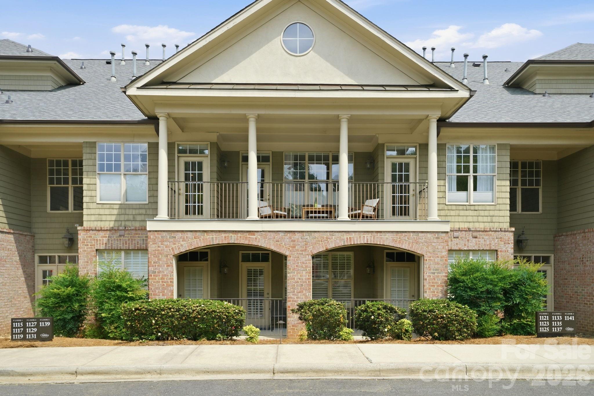 1131 Park West Dr, Charlotte, NC 28209