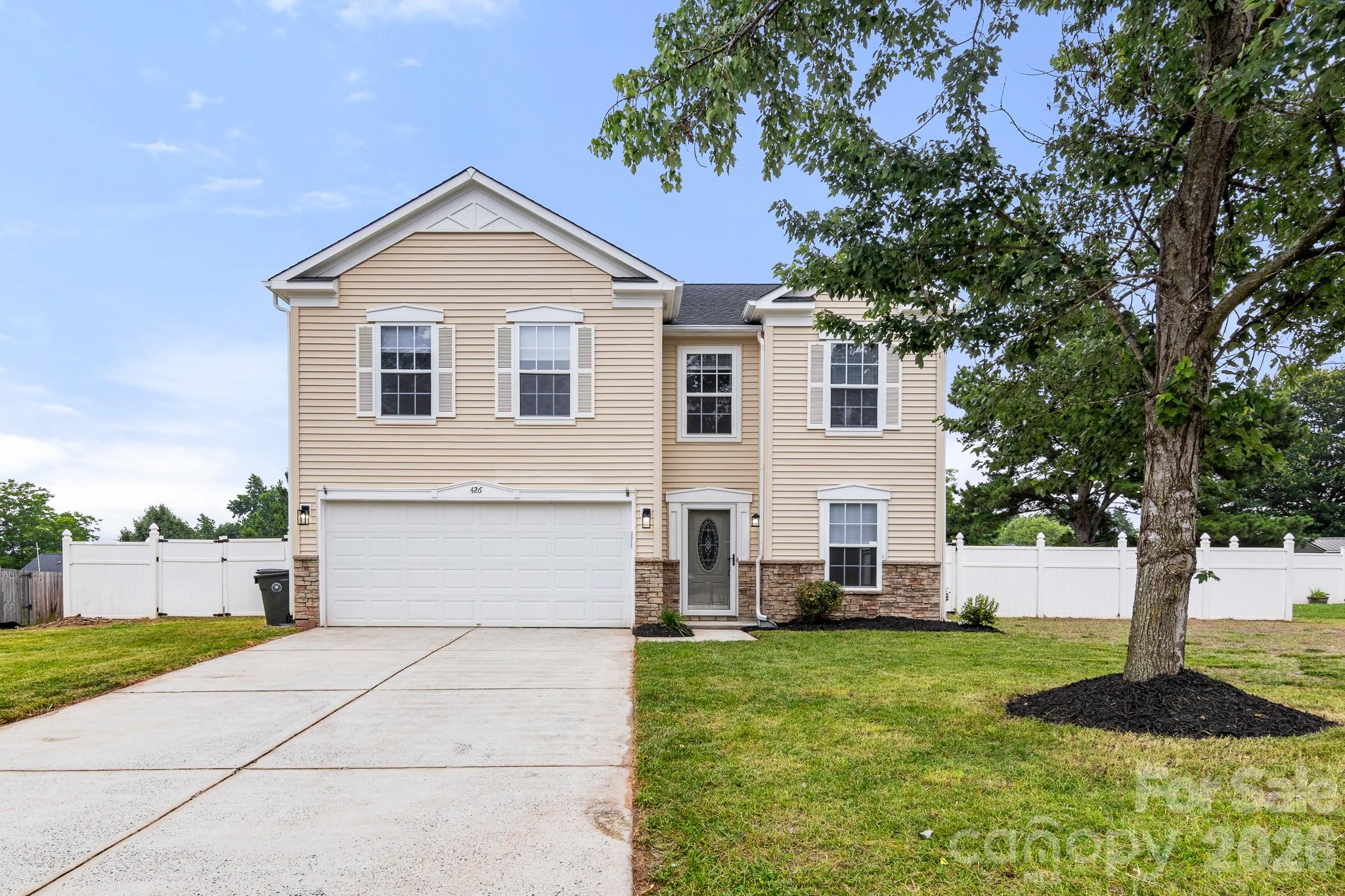 426 Brookhollow Dr, York, SC 29745