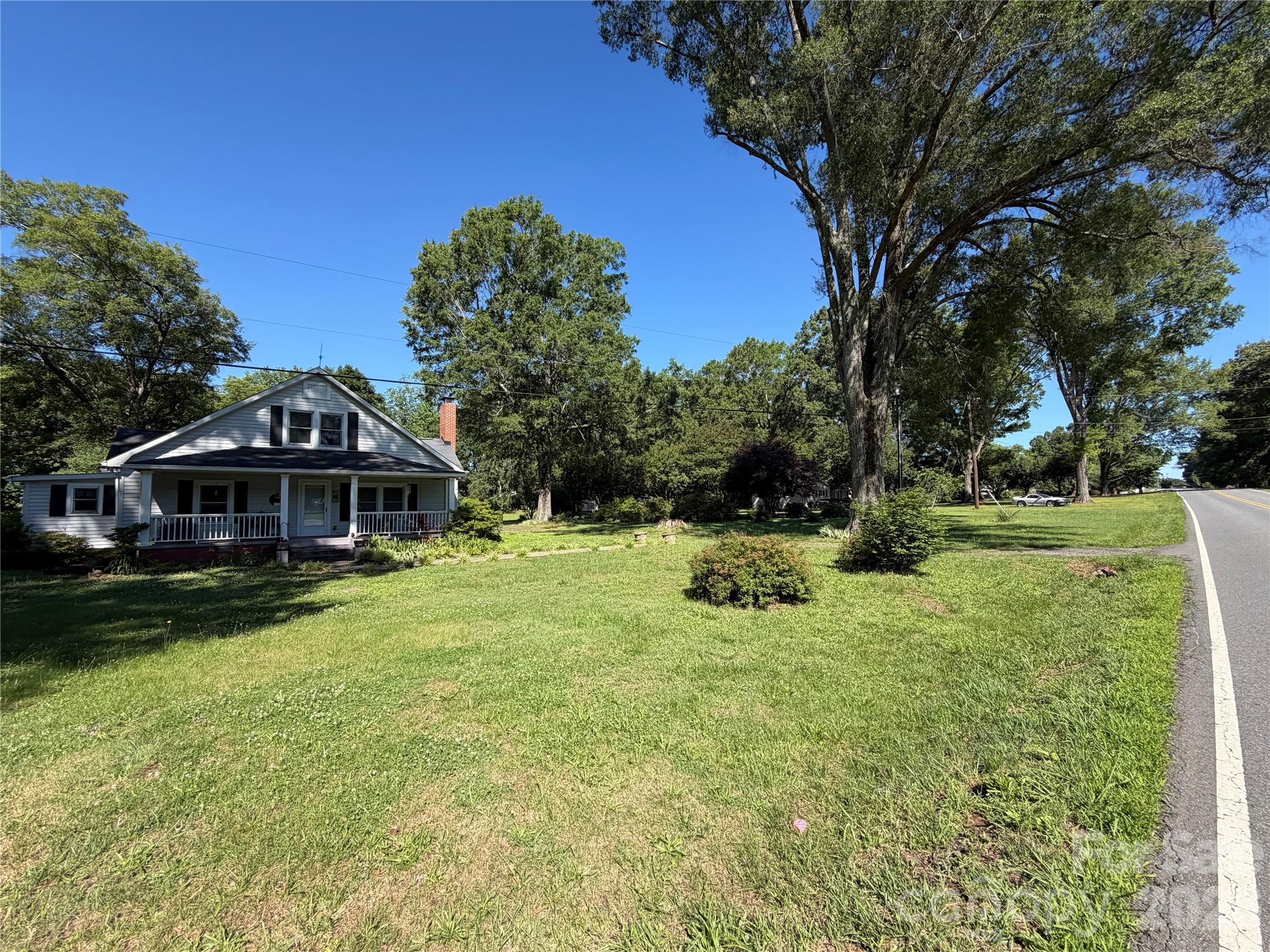 3538 Back Creek Church Rd, Charlotte, NC 28213