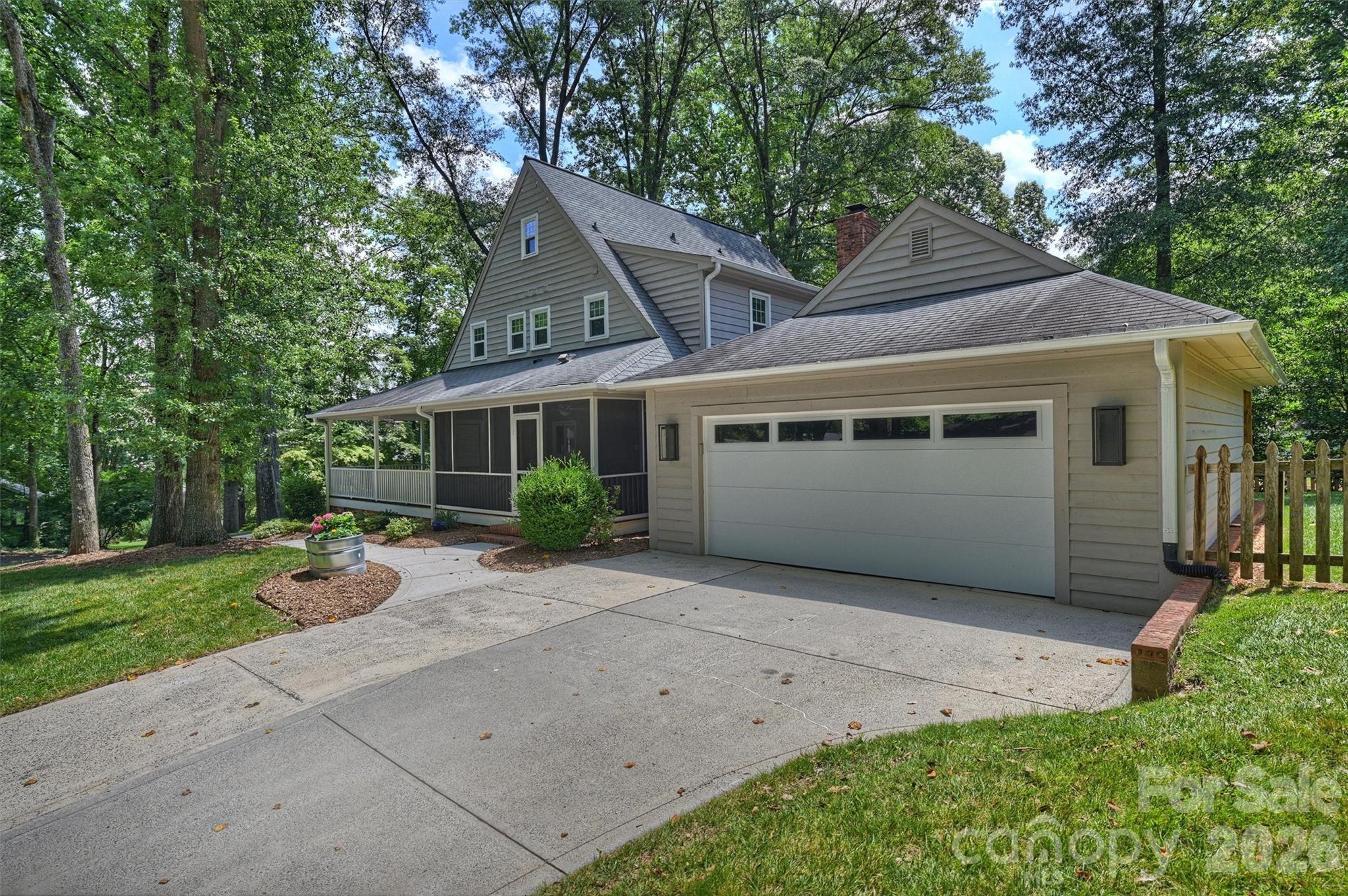 1506 Wandering Way Dr, Charlotte, NC 28226