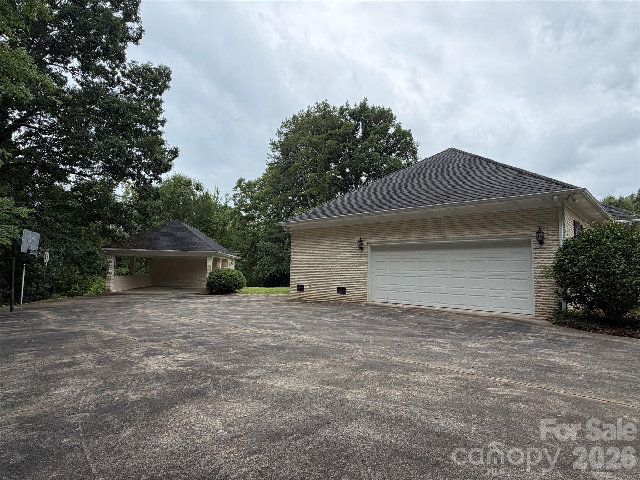 128 Temple Ln, Blacksburg, SC 29702
