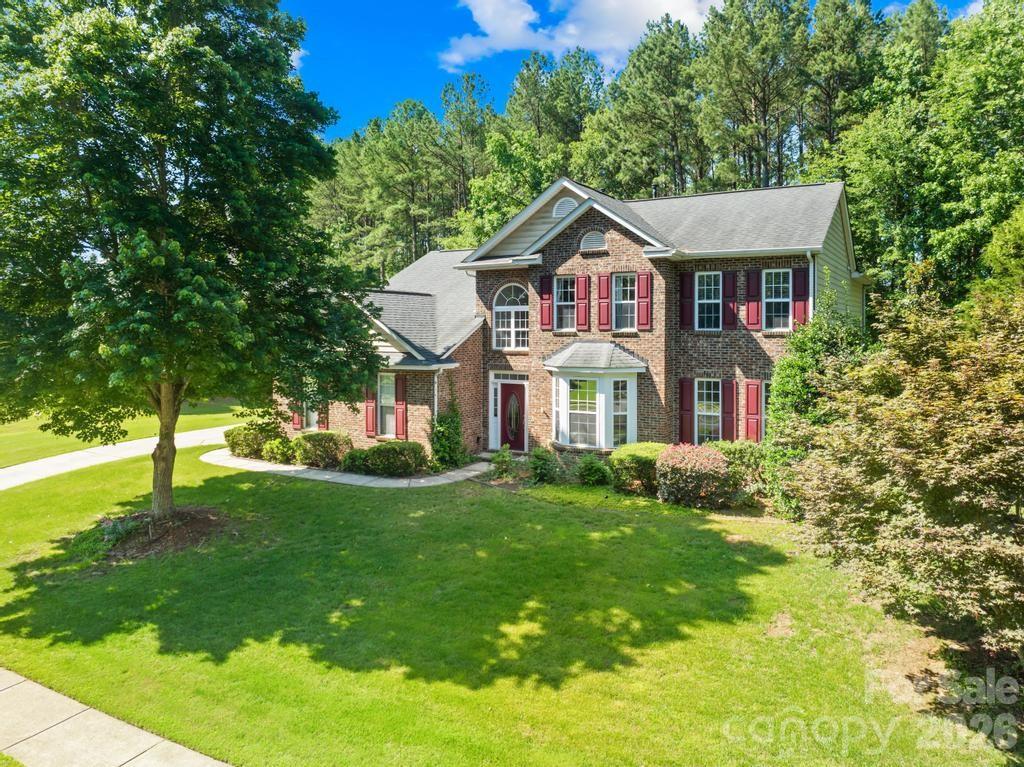 610 Springwood Dr, Waxhaw, NC 28173