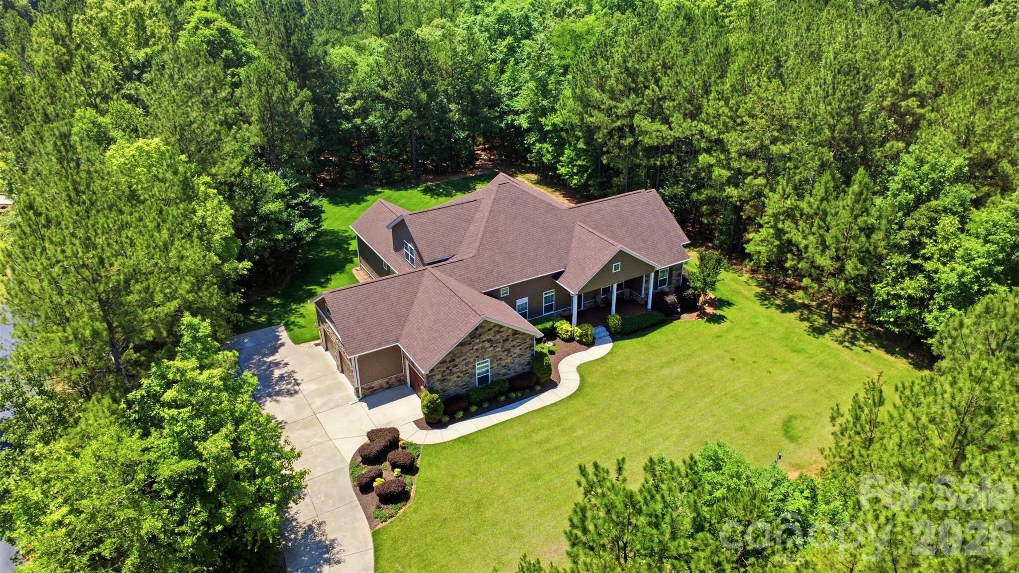 2006 Eagle Point Estate, Lancaster, SC 29720
