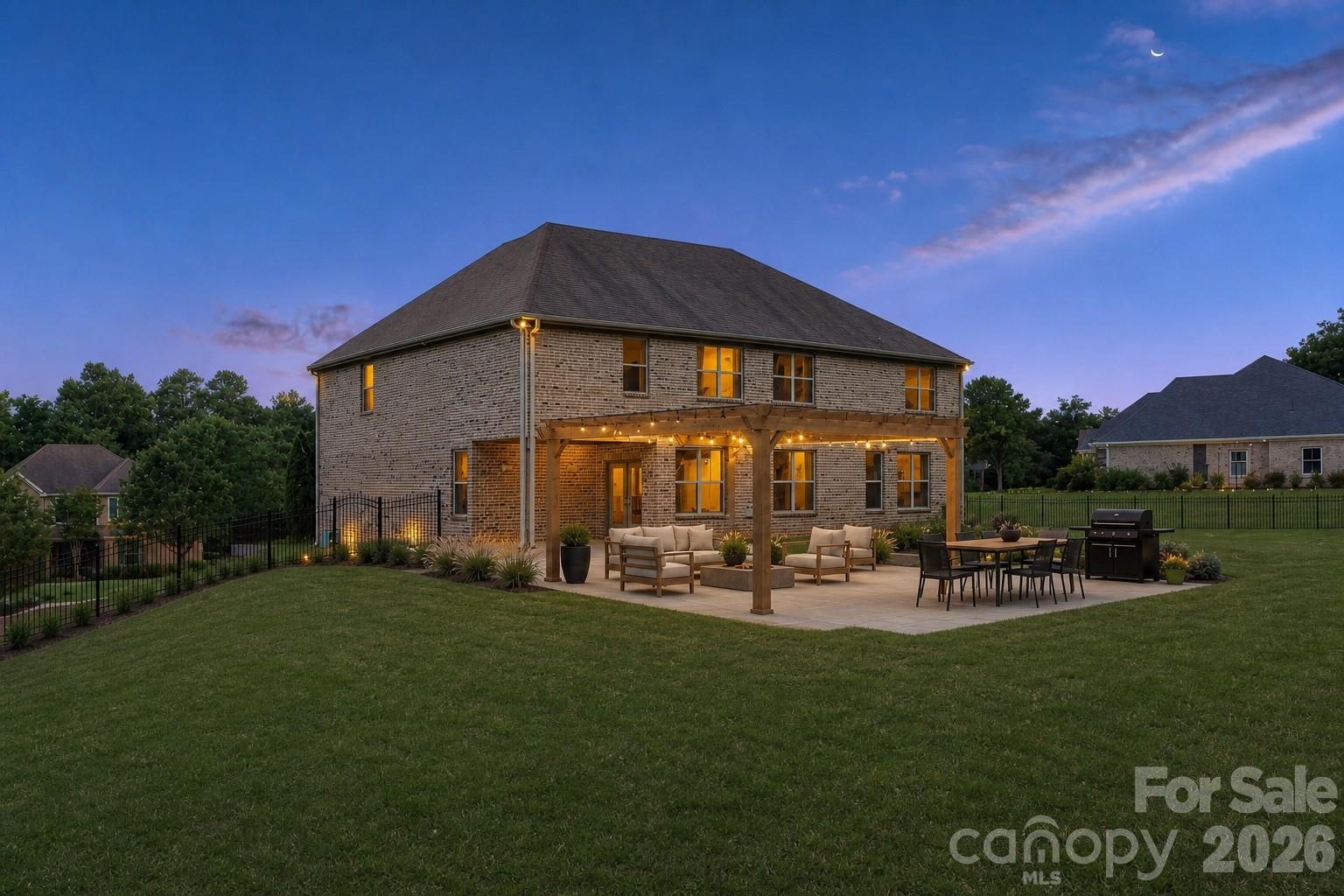 726 Lingfield Ln, Waxhaw, NC 28173