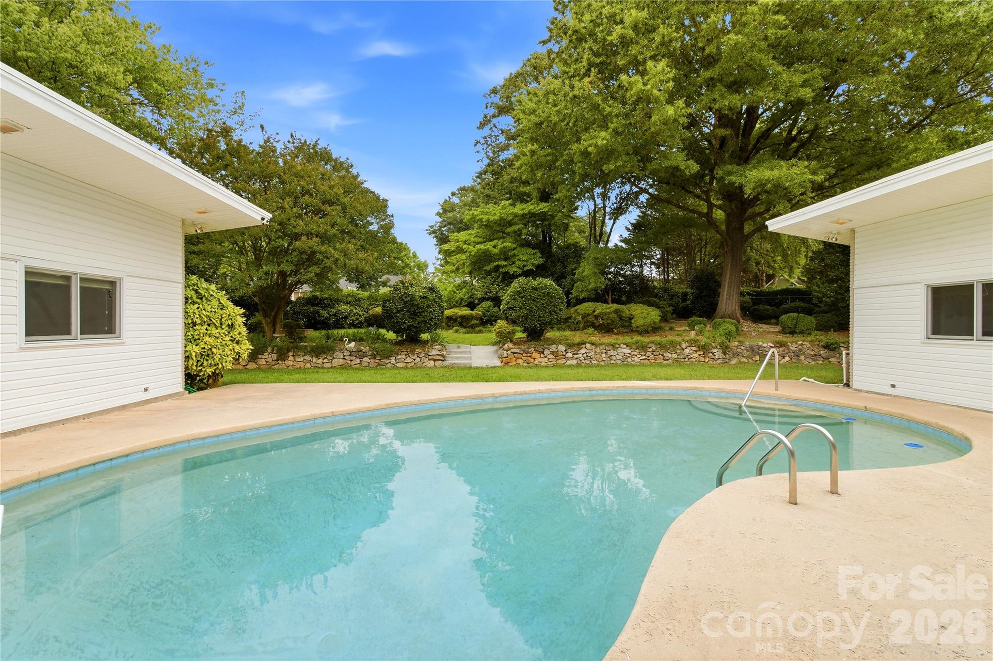 938 Sandswood Dr, Gastonia, NC 28054