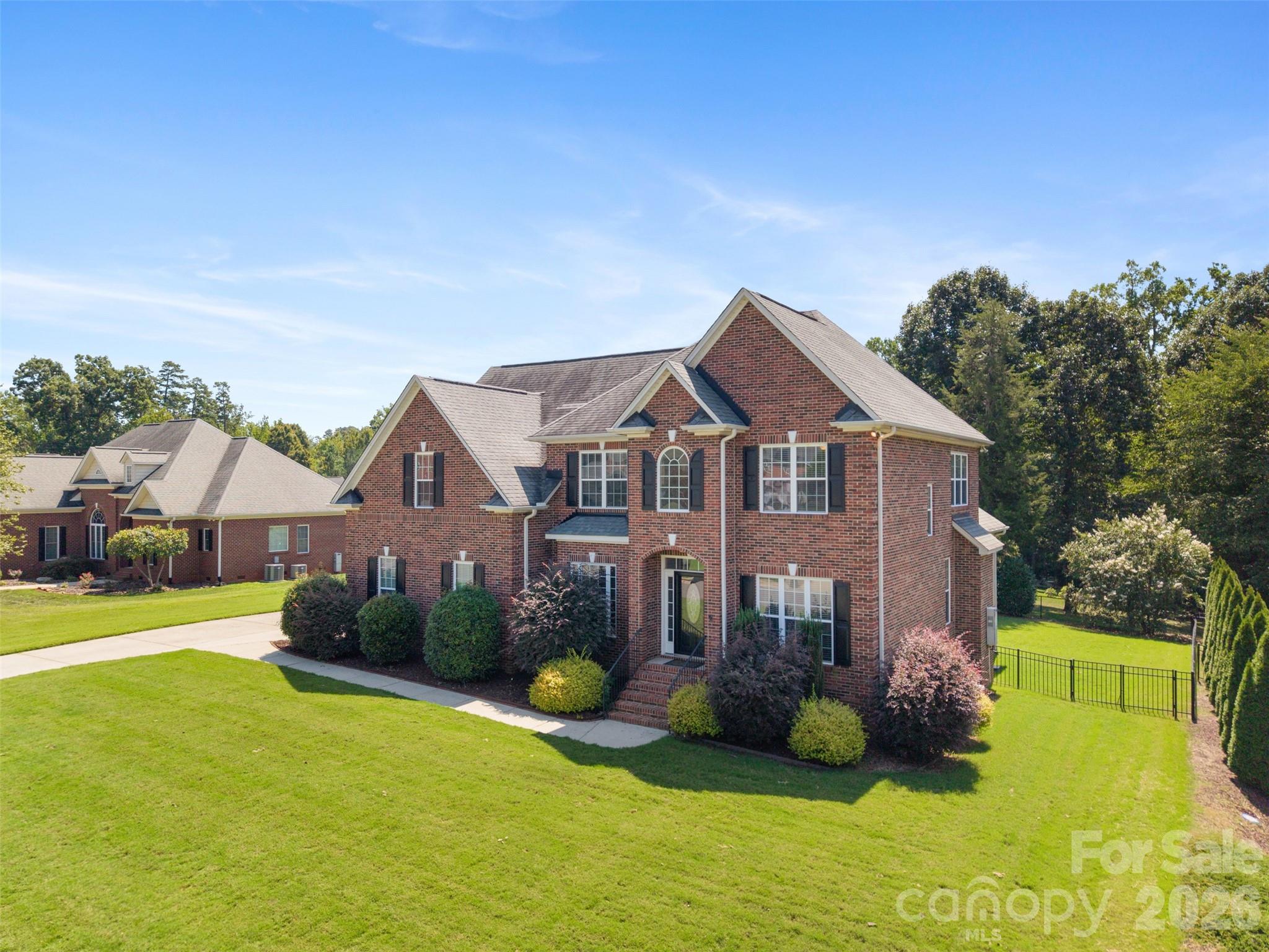 5508 Tillery Ln, Gastonia, NC 28056