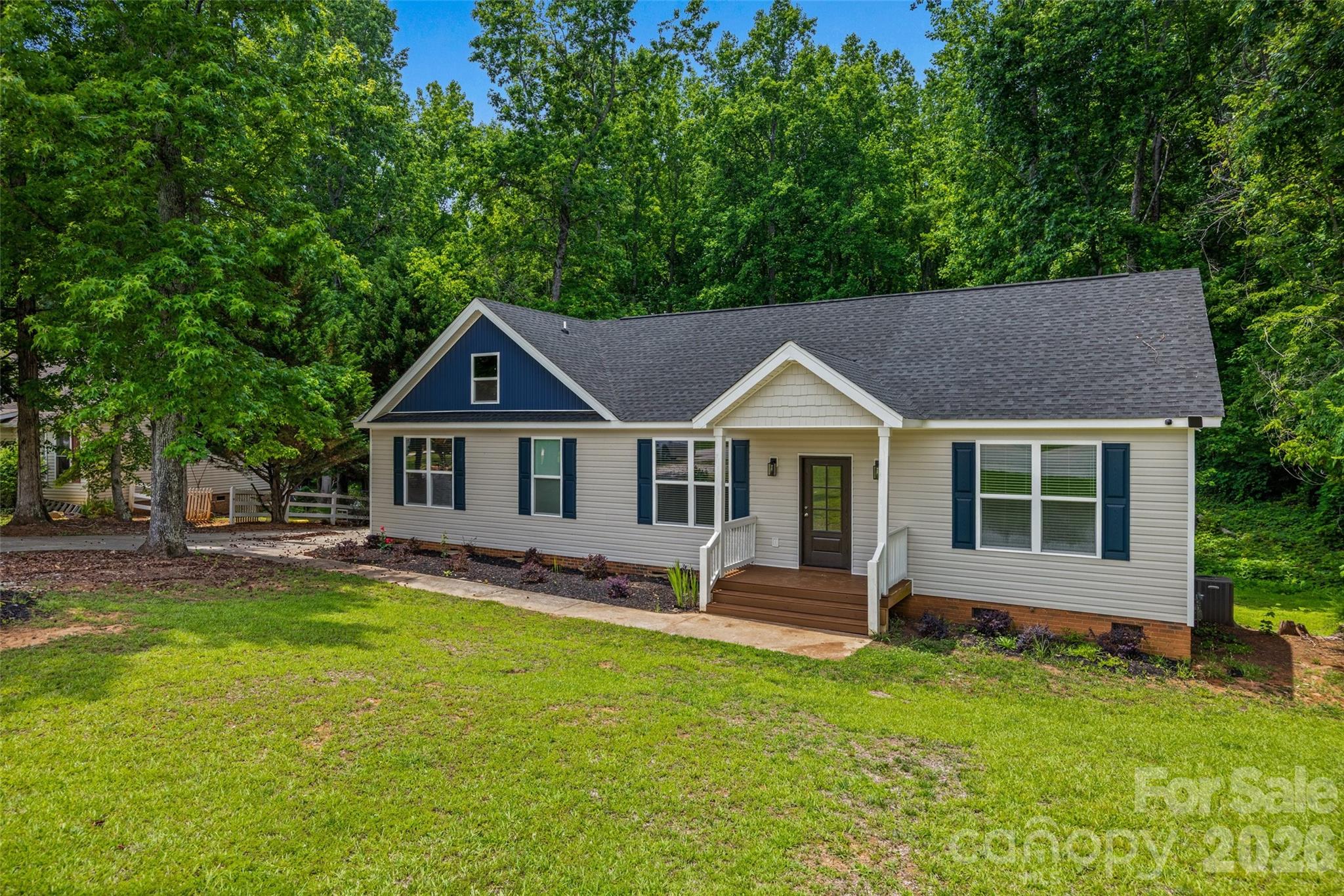 925 Loganberry Ln, York, SC 29745