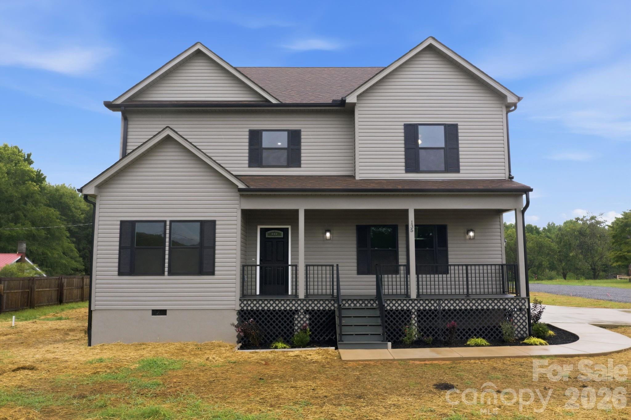 135 Elmwood Rd, Statesville, NC 28625
