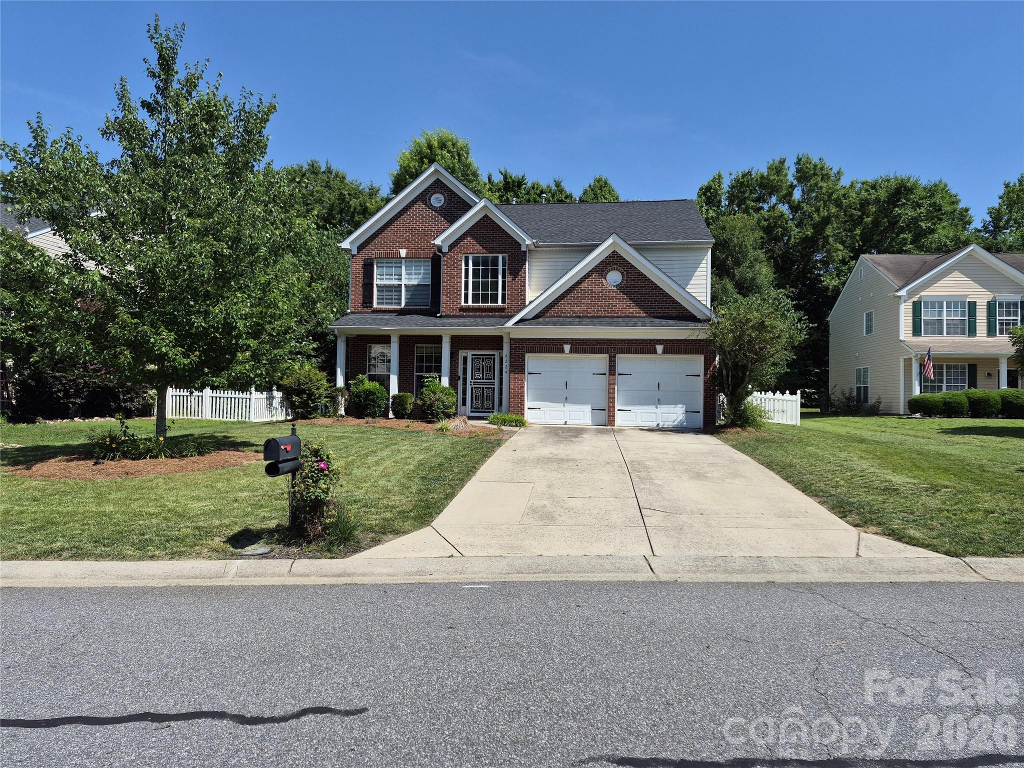 6229 Roseway Ct, Harrisburg, NC 28075