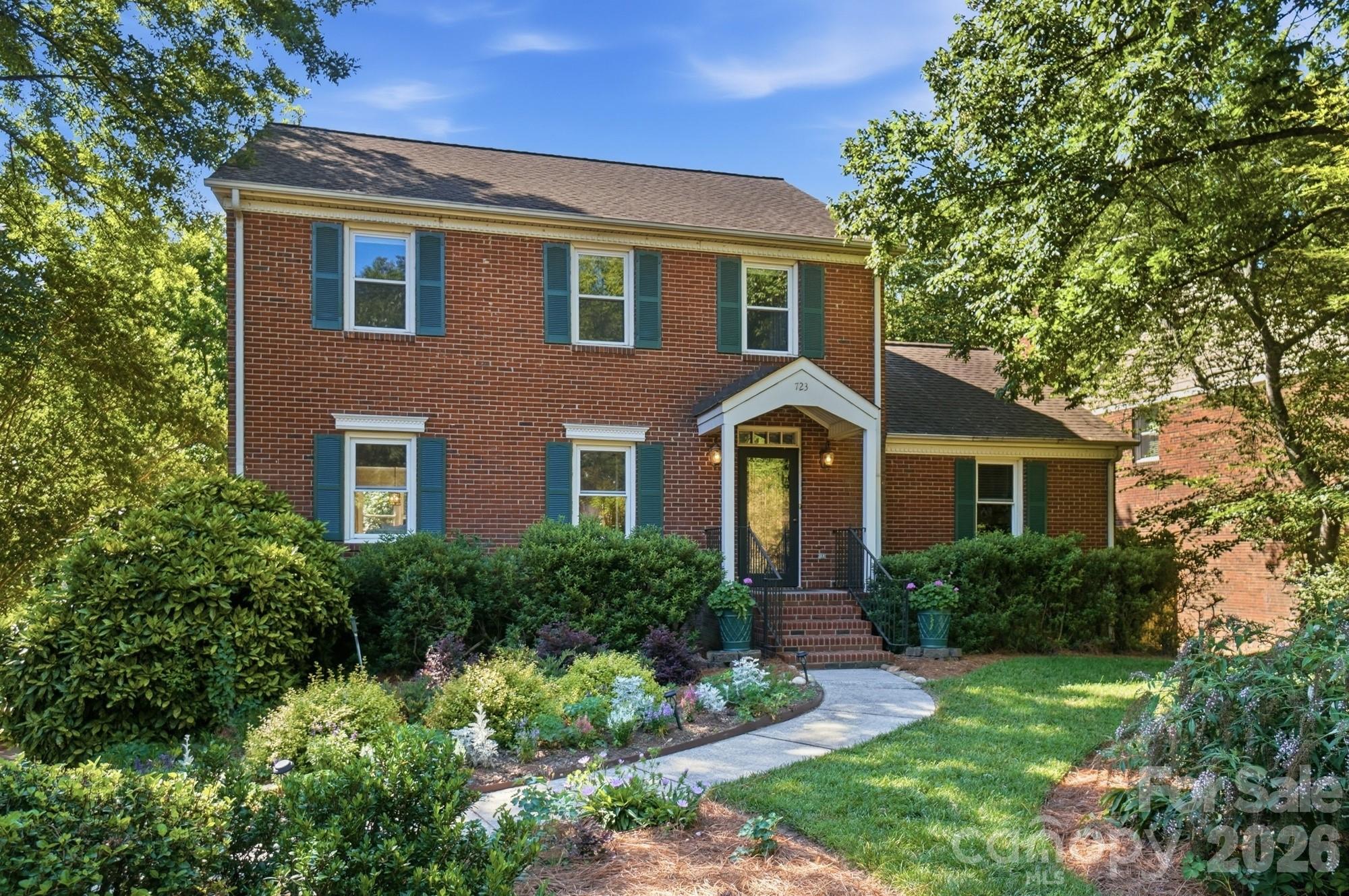 723 Walnut Point Dr, Matthews, NC 28105