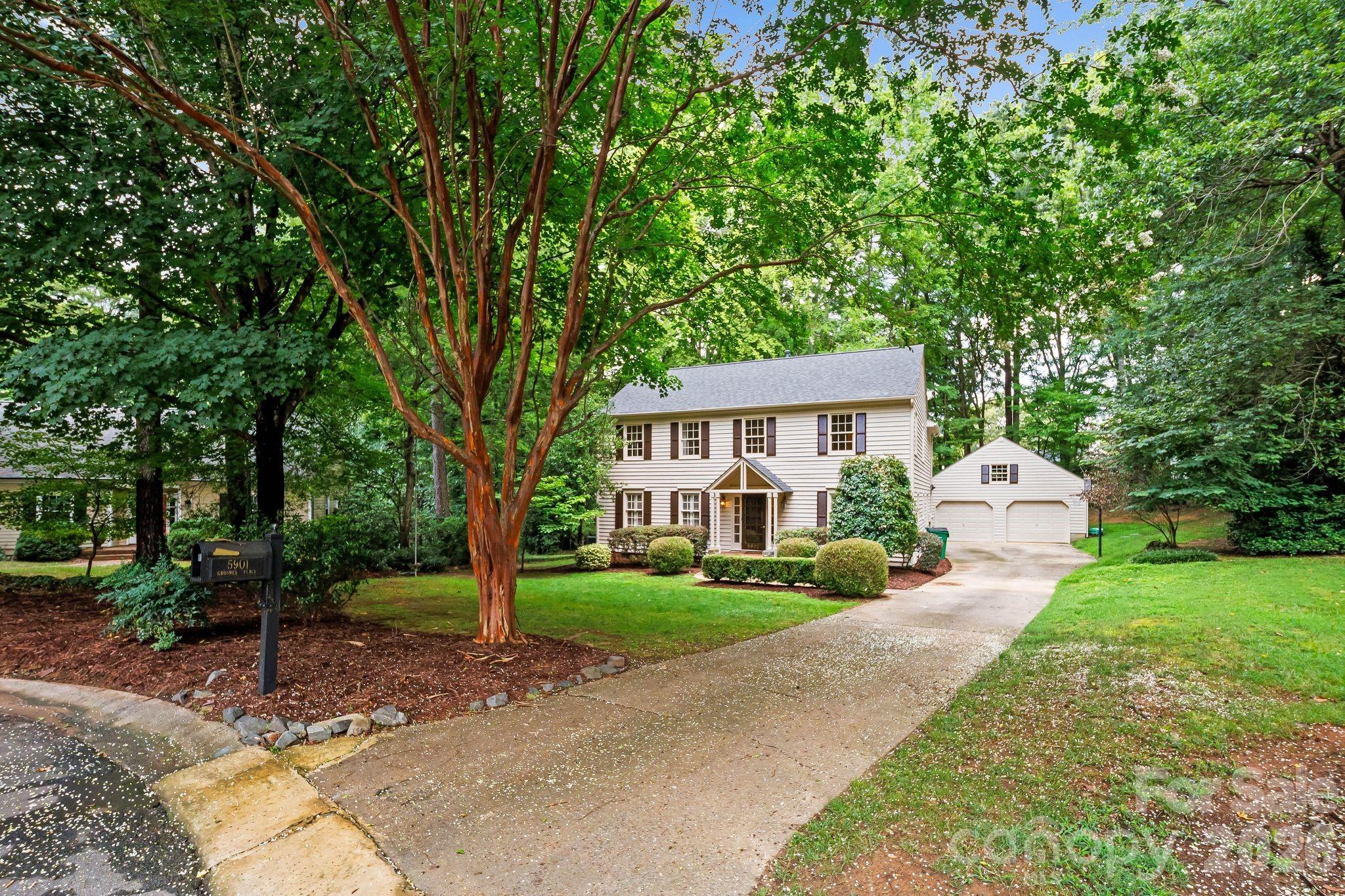 5901 Grosner Pl, Charlotte, NC 28211