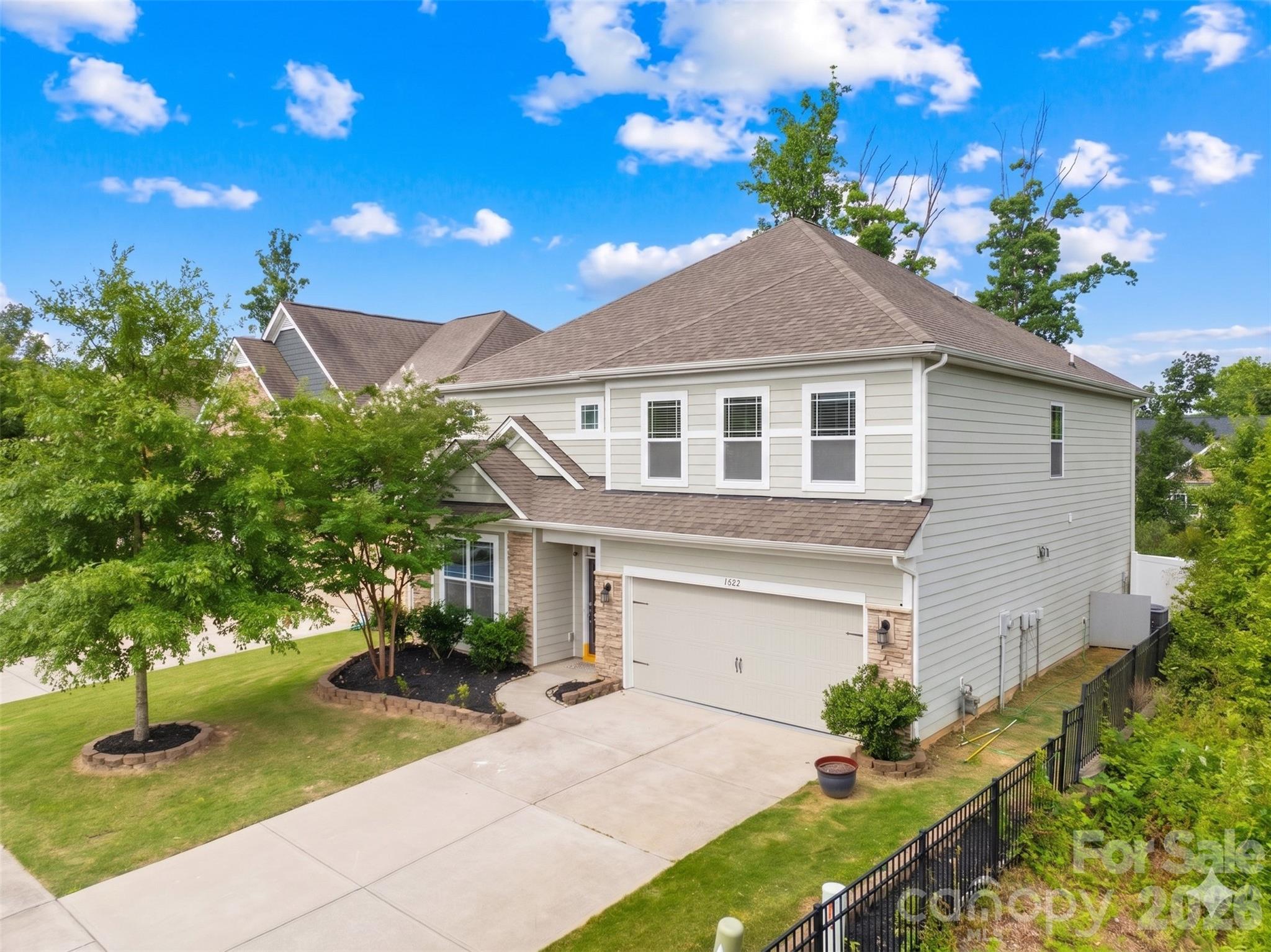 1042 Dina Dr, Fort Mill, SC 29708