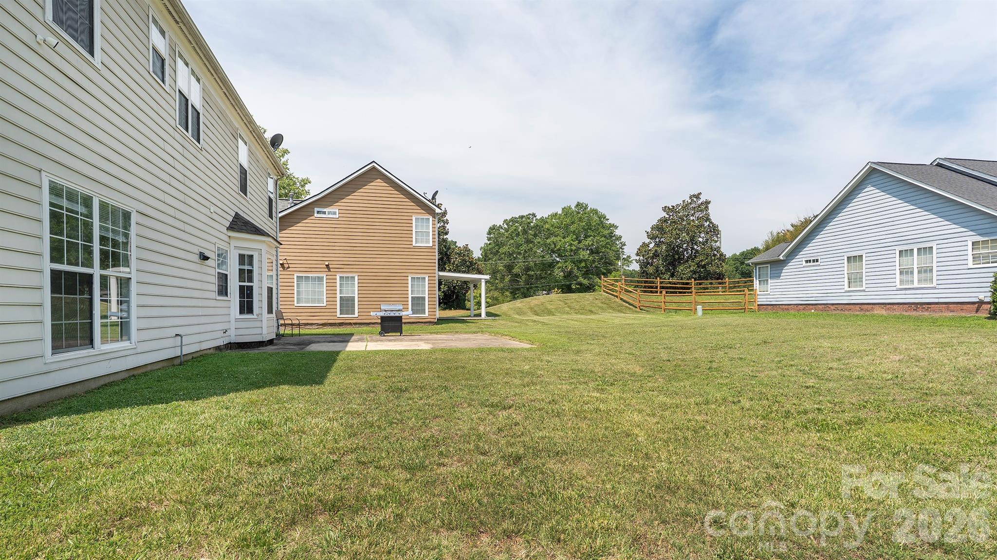 11807 Song Sparrow Ln, Charlotte, NC 28269