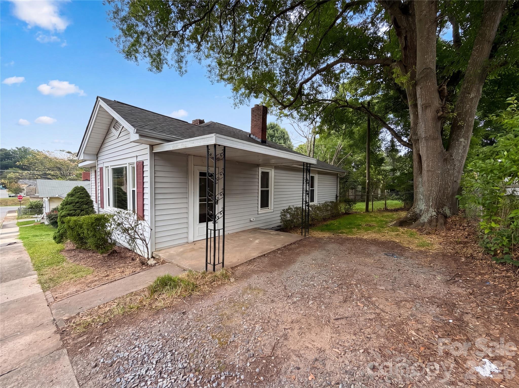 435 16th St, Cramerton, NC 28032