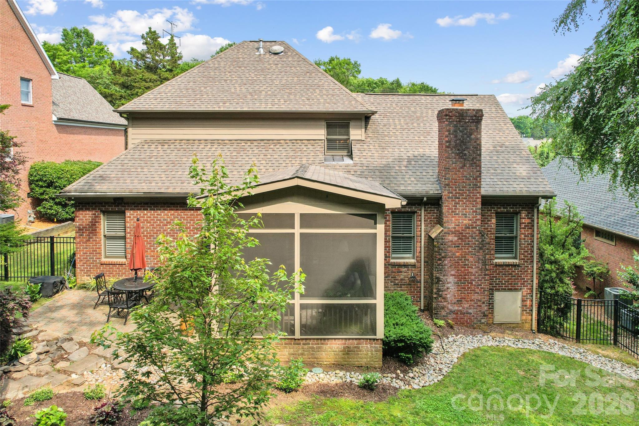 6784 Lynrose Ct, Charlotte, NC 28226