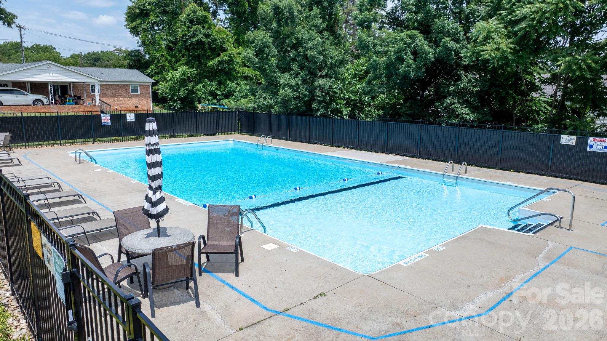 1330 5th St NE #22, Hickory, NC 28601