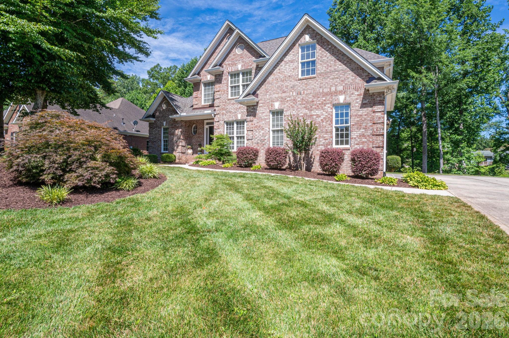 4017 Foxes Trl, Cramerton, NC 28032