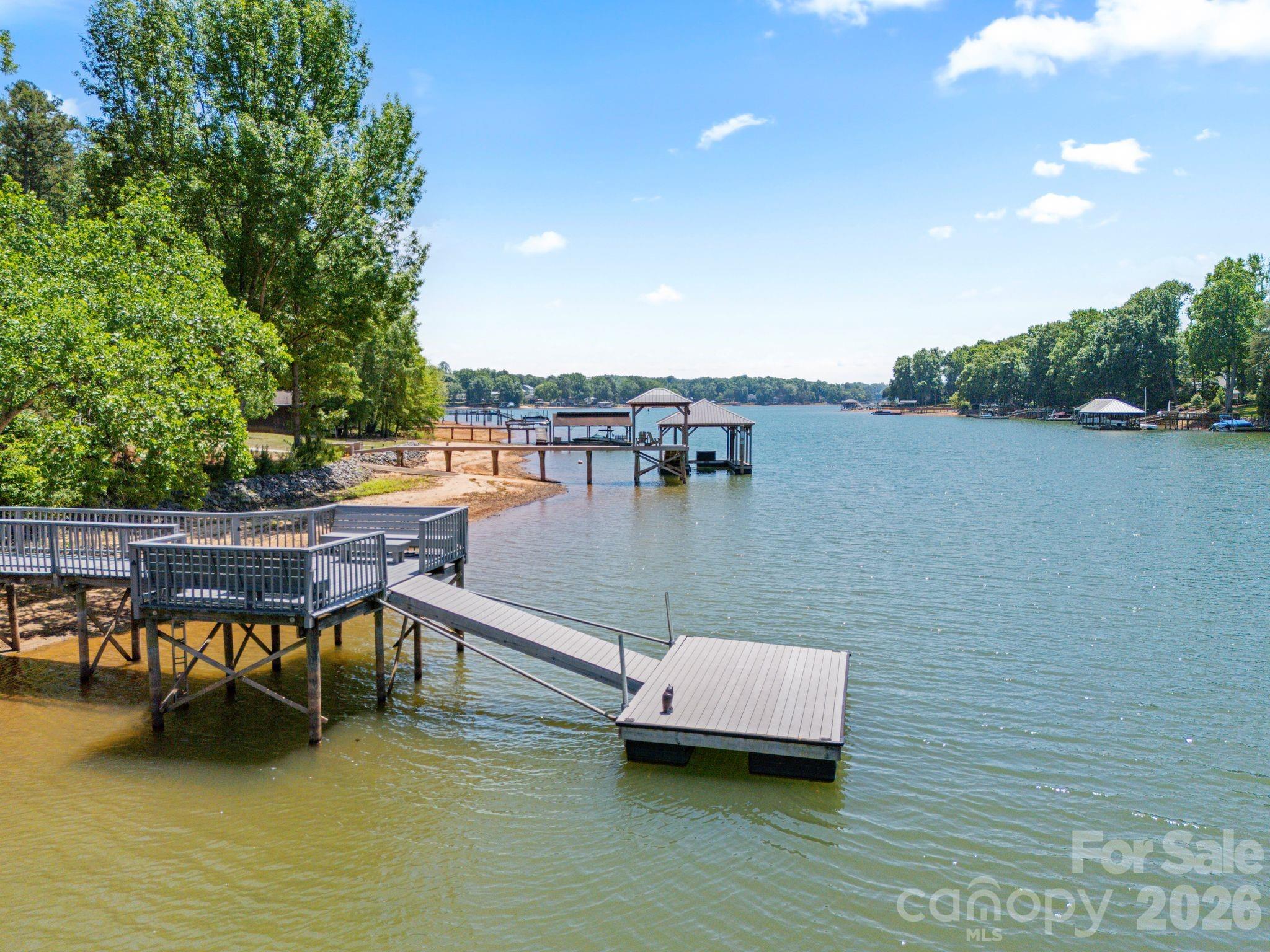 383 Sundown Rd, Mooresville, NC 28117