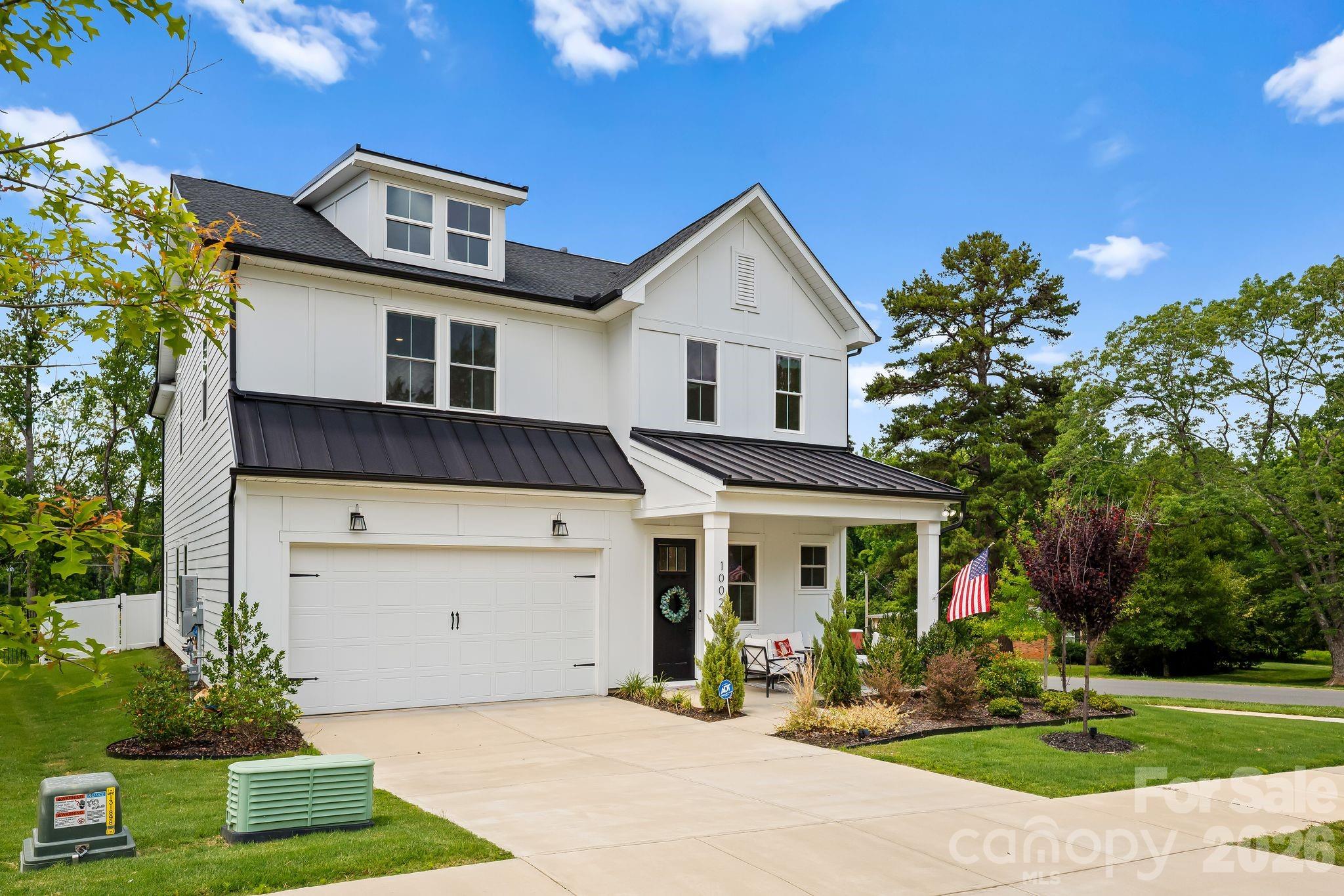 1002 Parkes St, Matthews, NC 28105