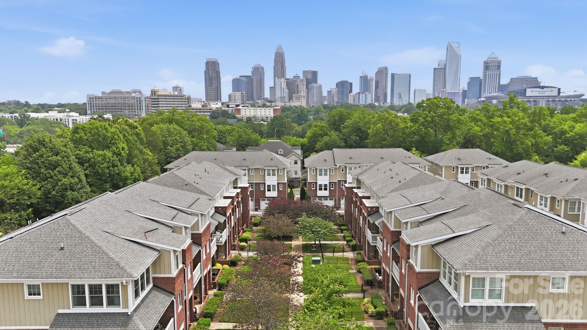 1024 Wesley Park Ln, Charlotte, NC 28208