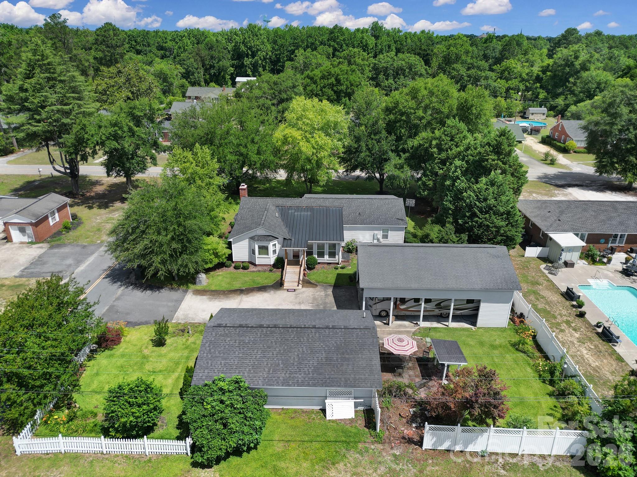 215 W Stevens St, Kershaw, SC 29067