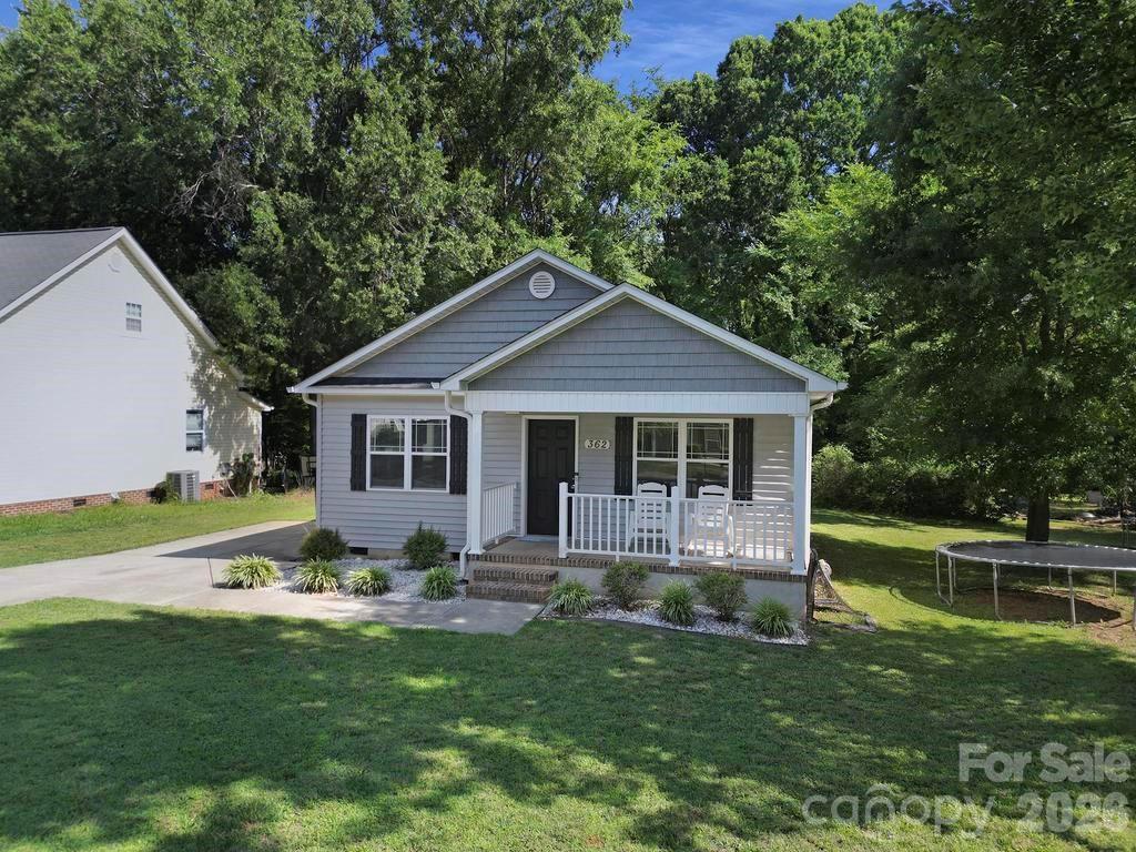 362 Sharpe St, Mooresville, NC 28115