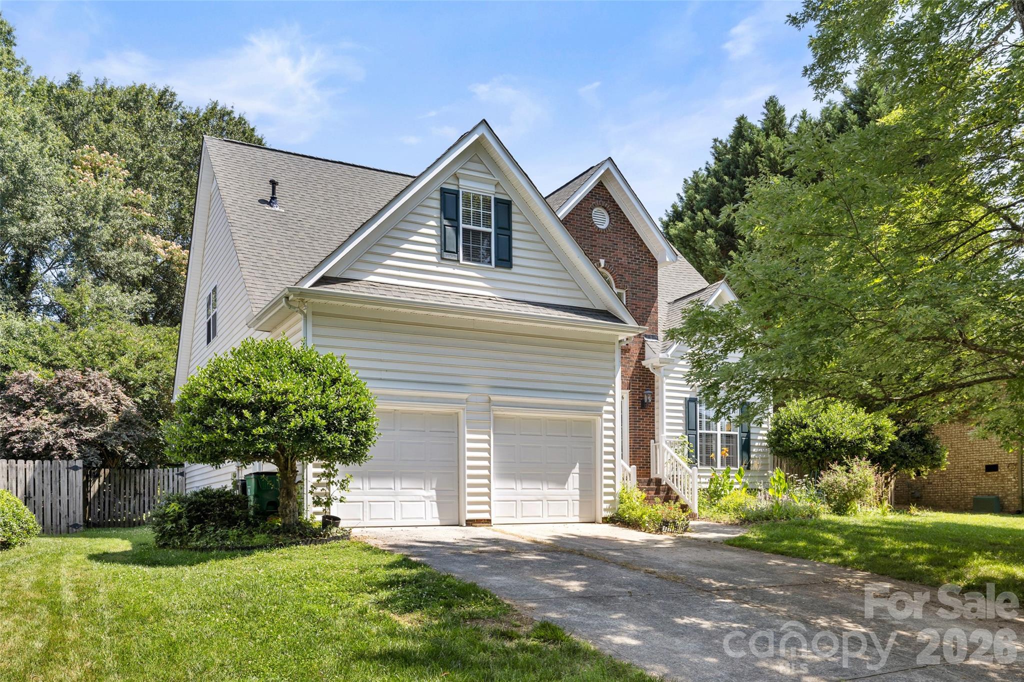 1116 Blueberry Ln, Charlotte, NC 28226