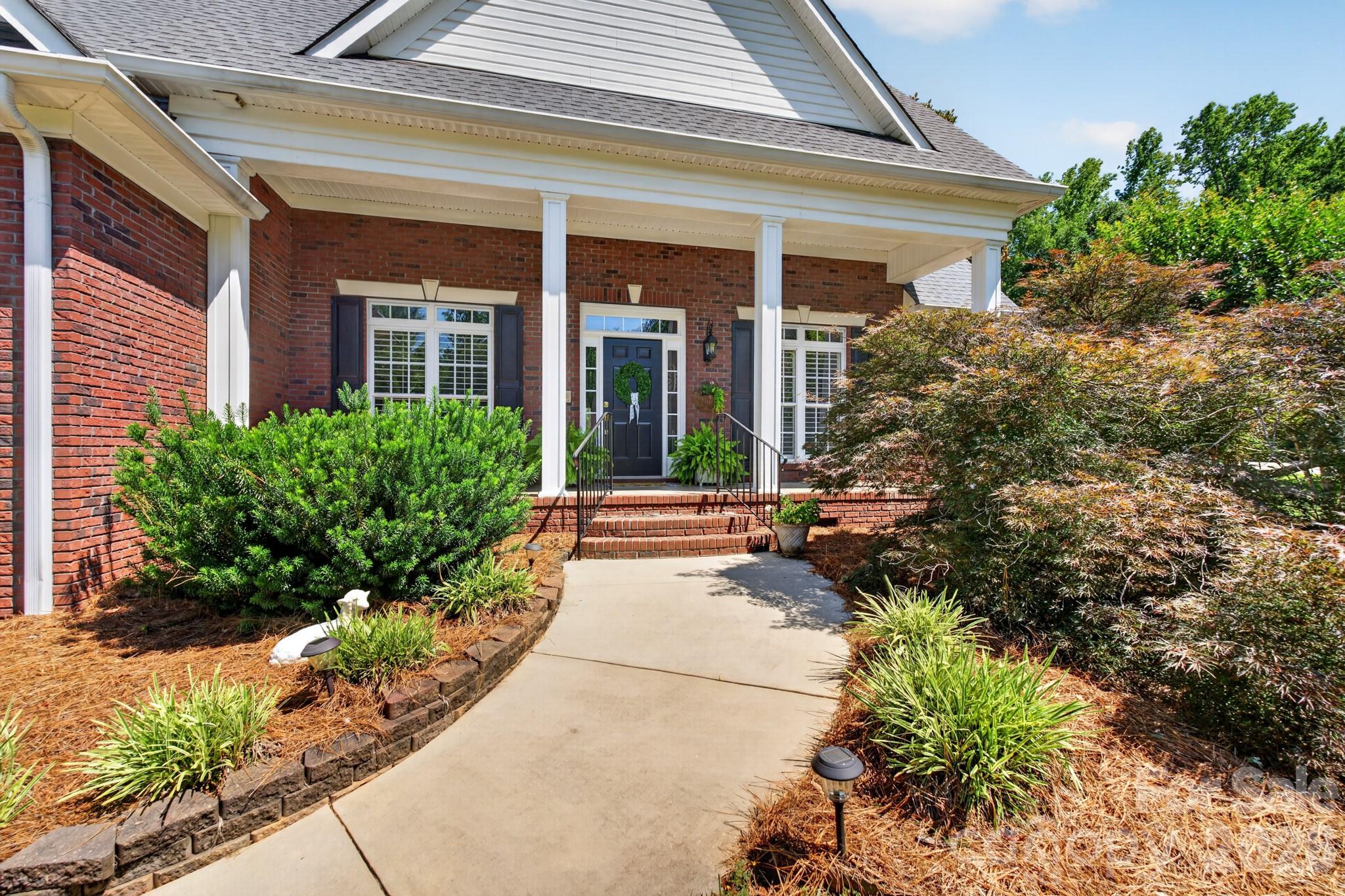 932 Gristmill Dr, Rock Hill, SC 29732