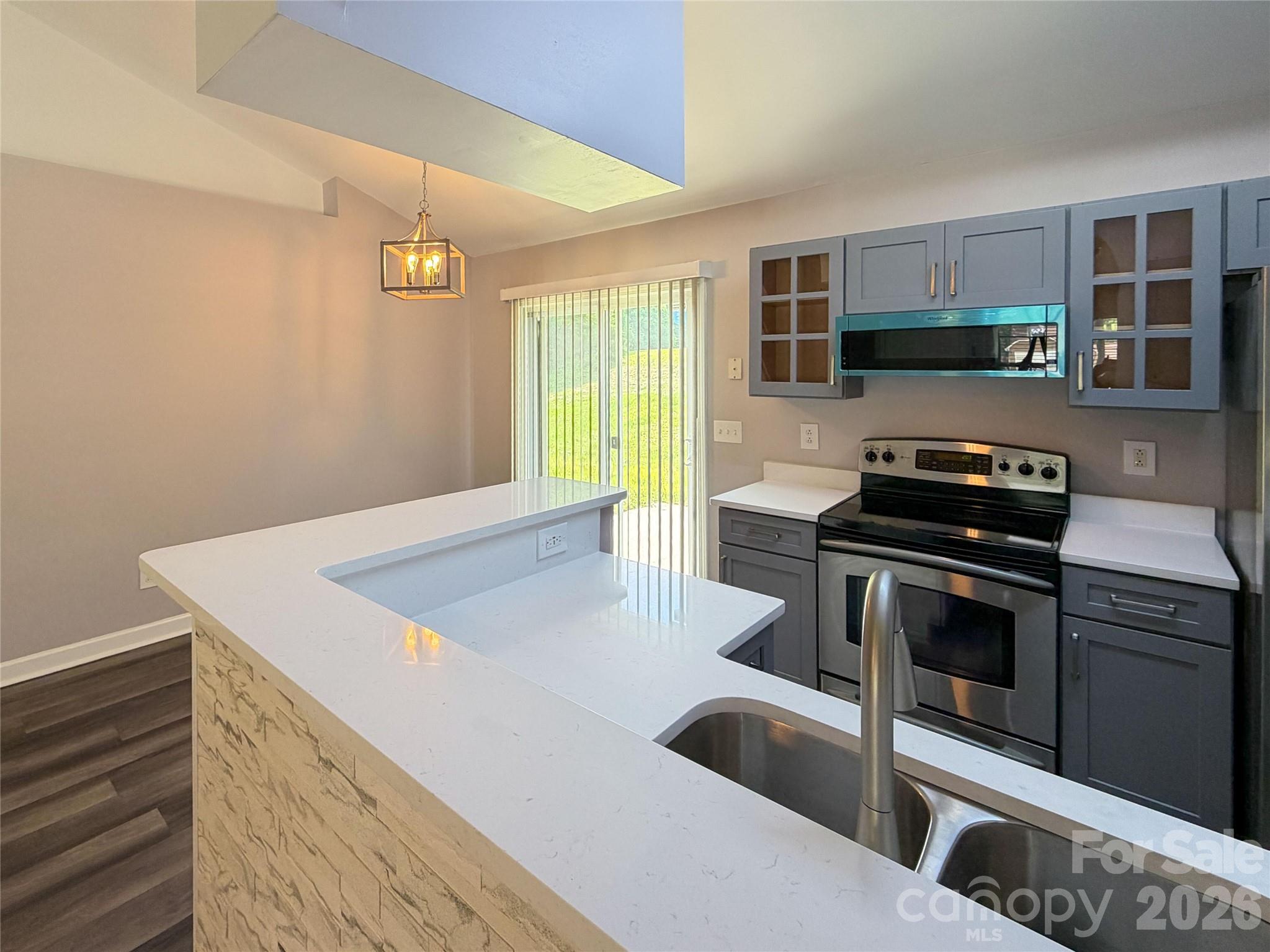 1110 Helms Rd, Charlotte, NC 28214