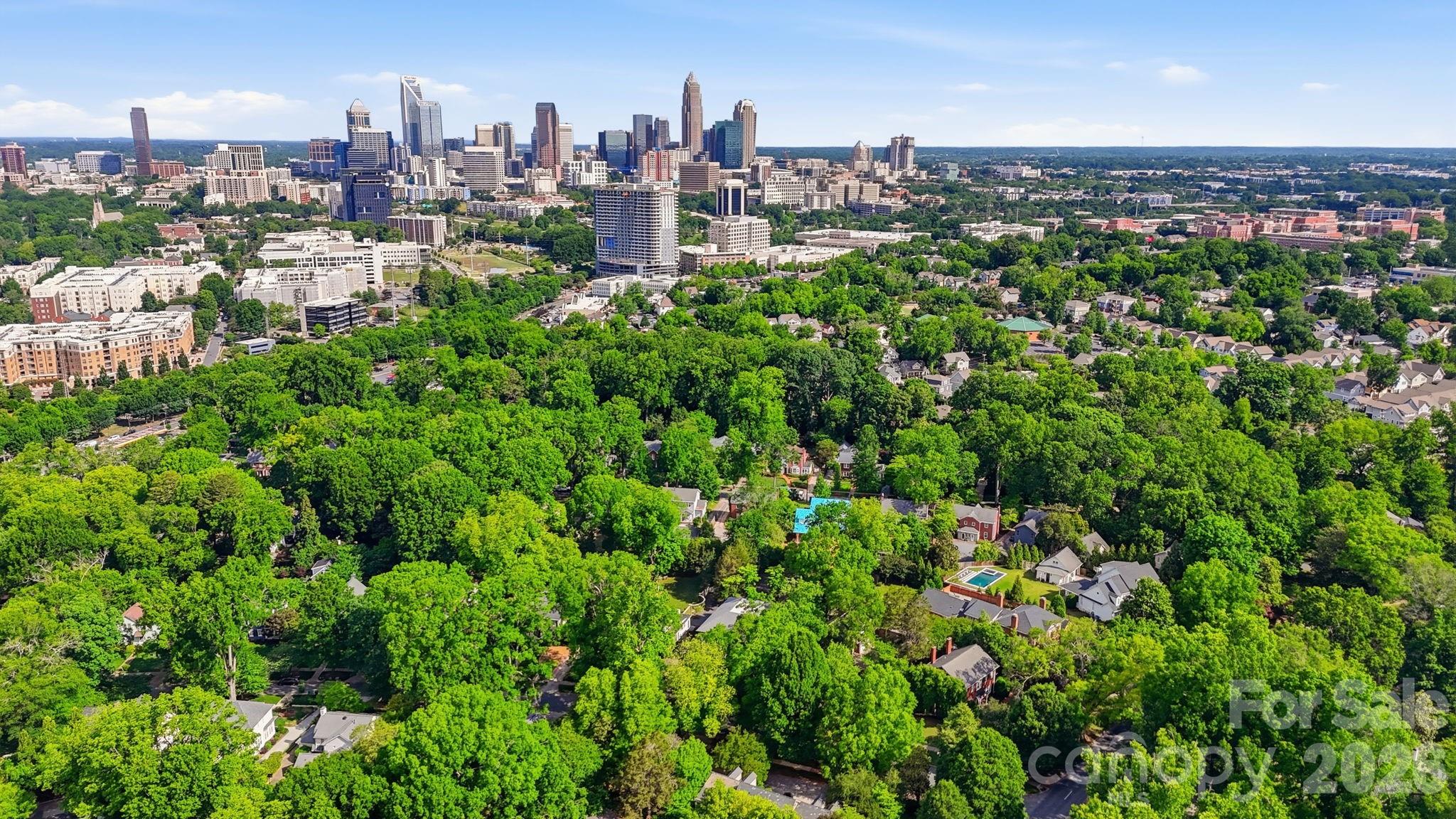 916 Bromley Rd, Charlotte, NC 28207
