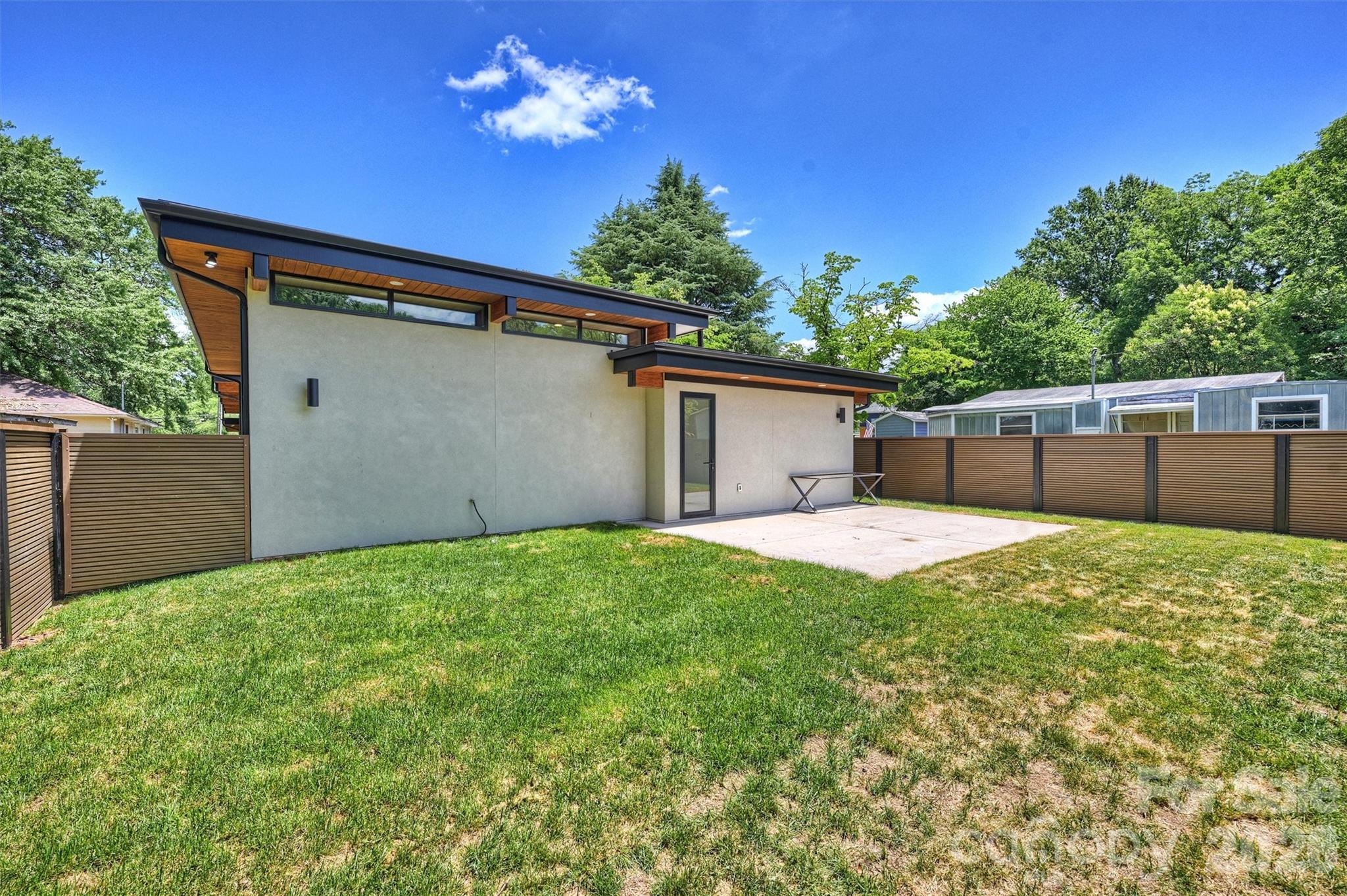 704 Charles Ave, Charlotte, NC 28205