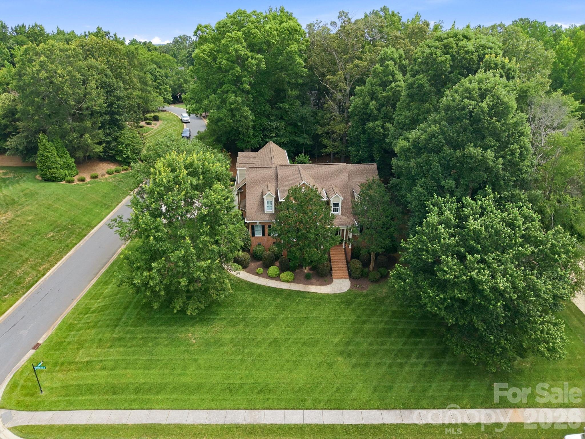 1016 Firethorne Club Dr, Waxhaw, NC 28173