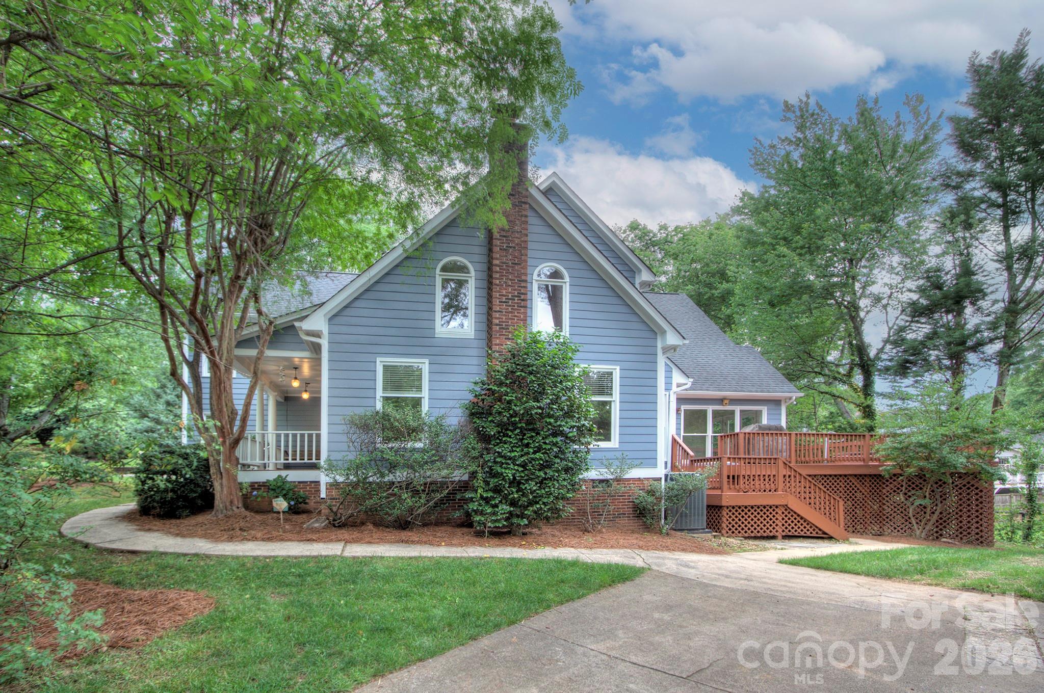 2000 Victorian Pl, Charlotte, NC 28203