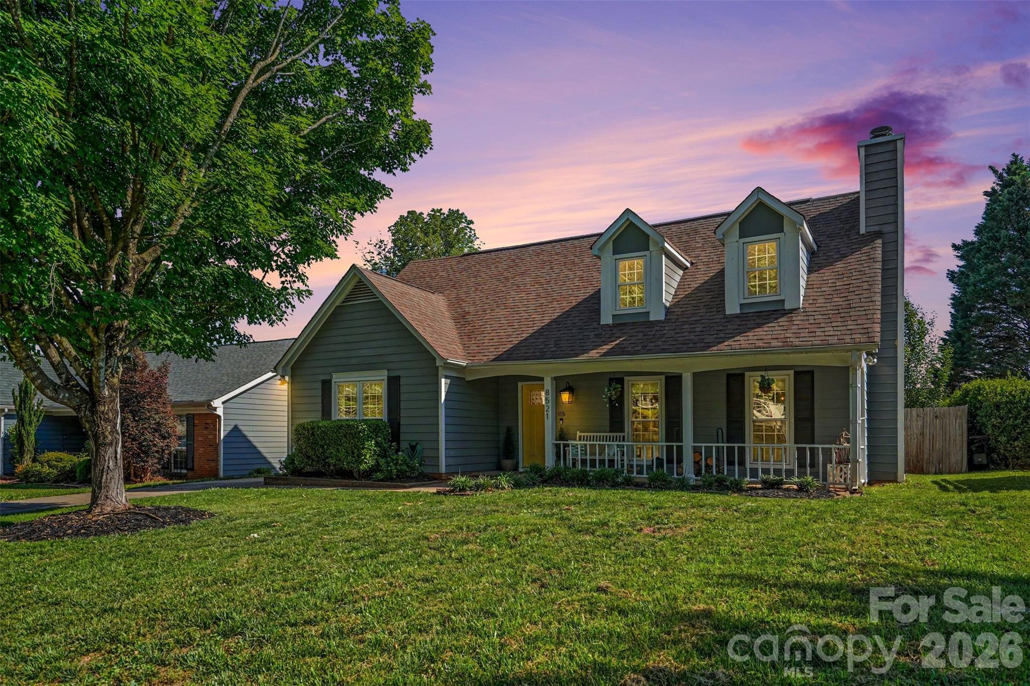 8521 Milton Morris Dr, Charlotte, NC 28227