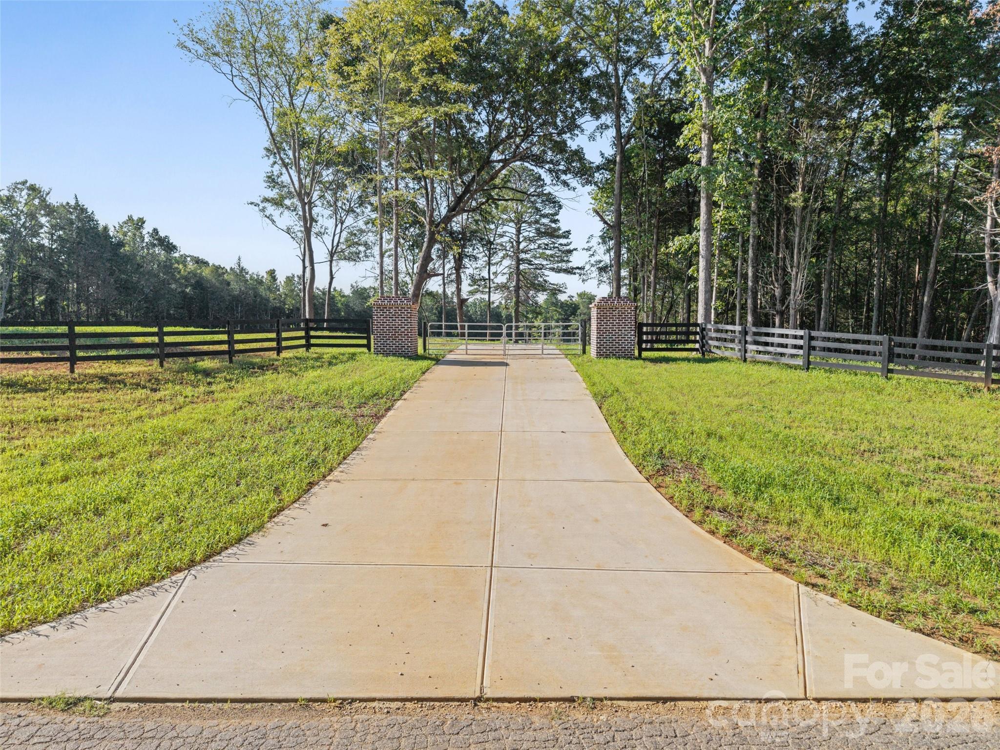 000 Pathway Ln #3, Chester, SC 29706