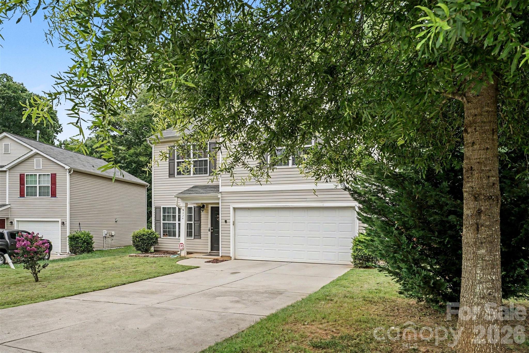9424 Quilting Bee Ln, Charlotte, NC 28216
