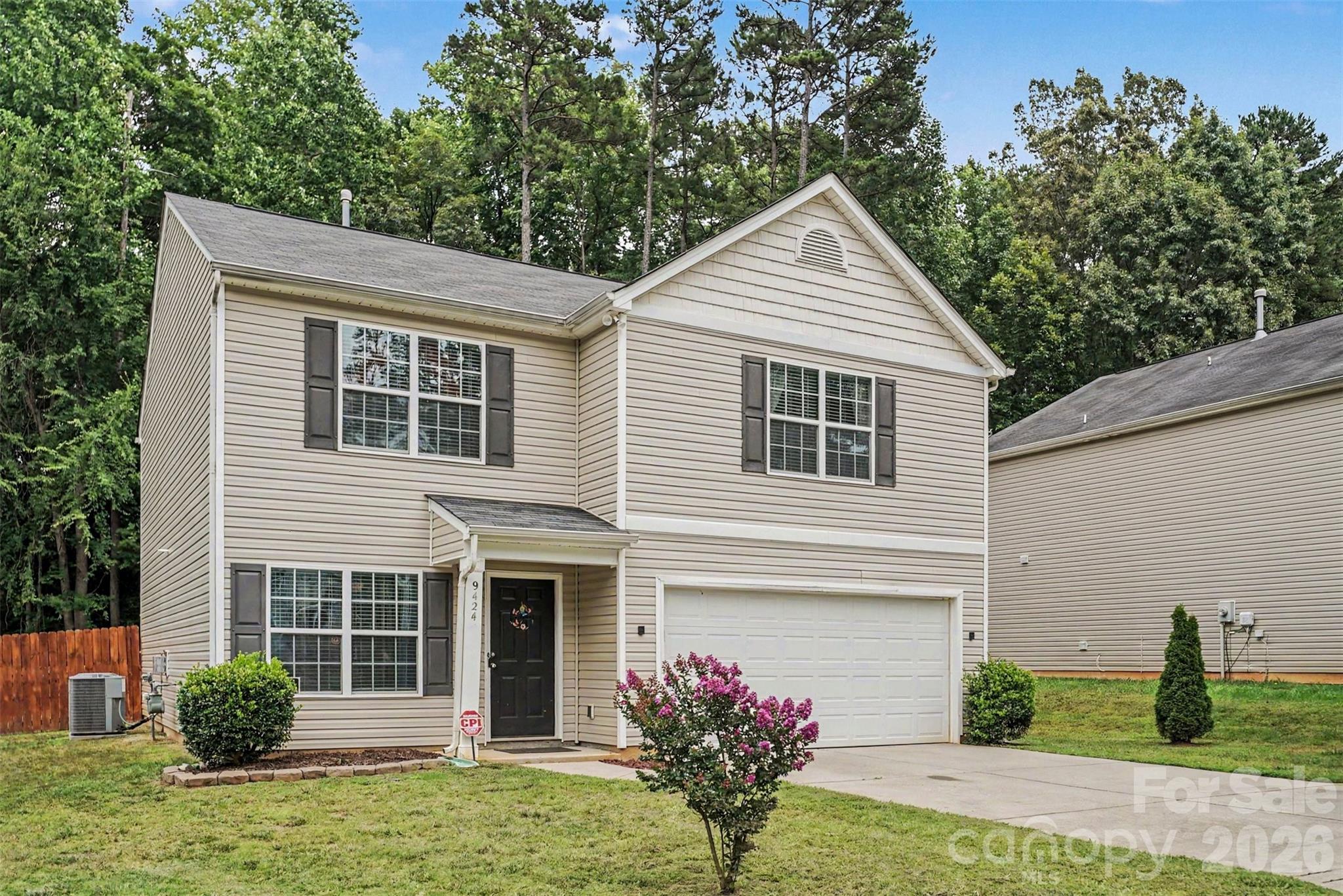 9424 Quilting Bee Ln, Charlotte, NC 28216