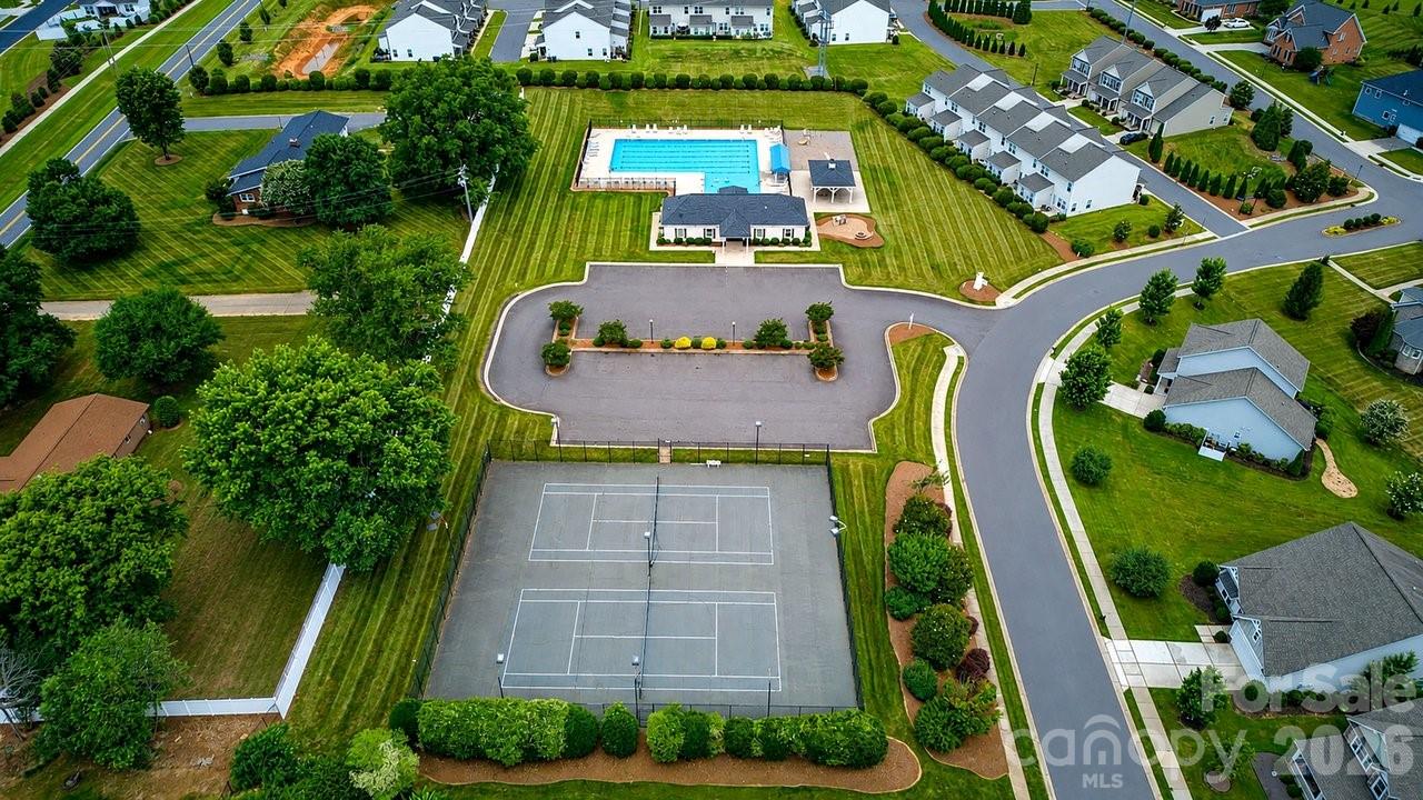 122 Canada Dr, Statesville, NC 28166