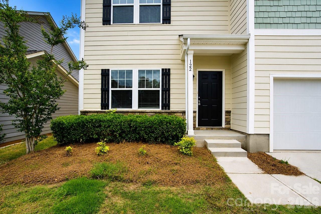 122 Canada Dr, Statesville, NC 28166