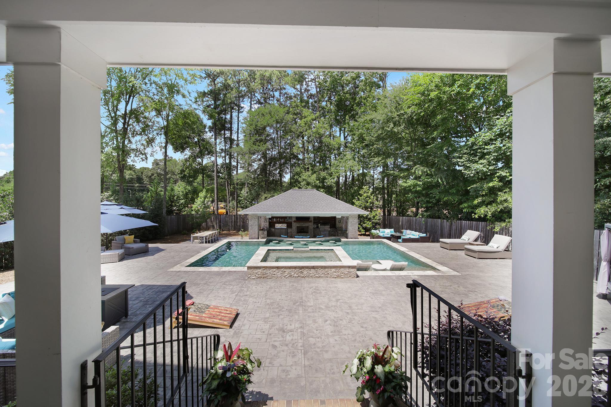 6218 Cory Bret Ln, Charlotte, NC 28278