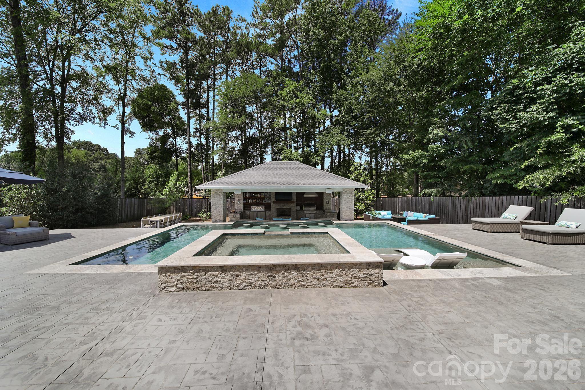 6218 Cory Bret Ln, Charlotte, NC 28278