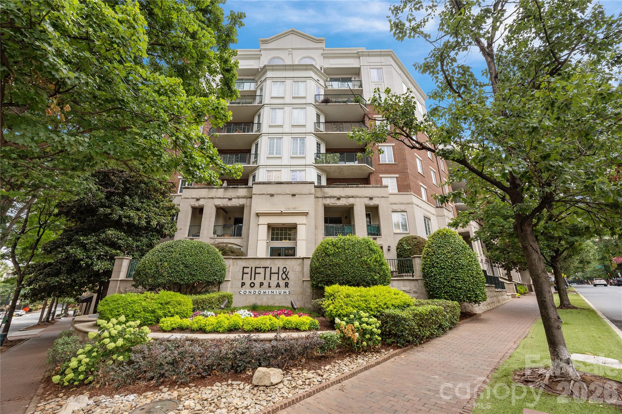 300 W 5th St #343, Charlotte, NC 28202