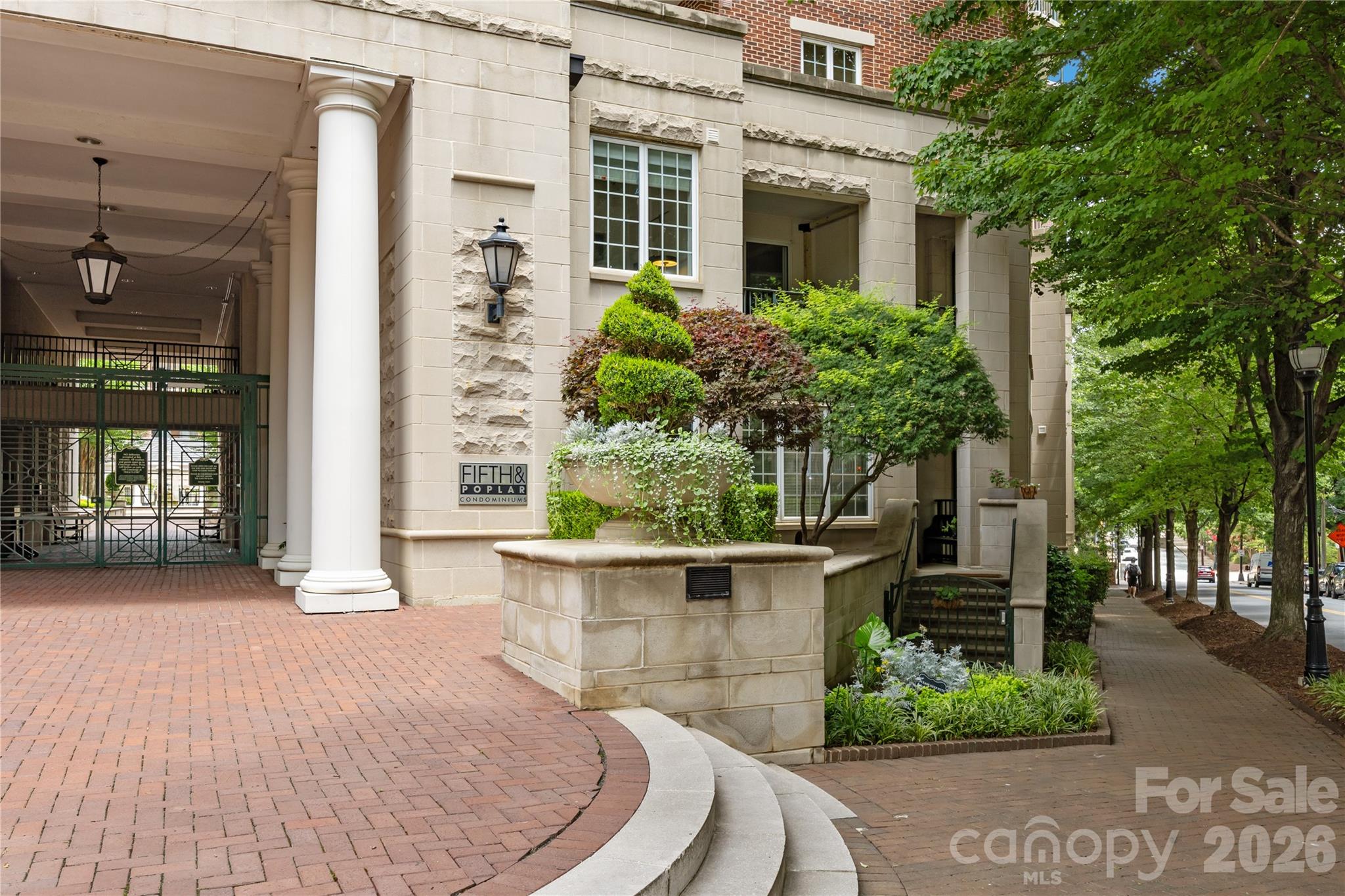 300 W 5th St #343, Charlotte, NC 28202