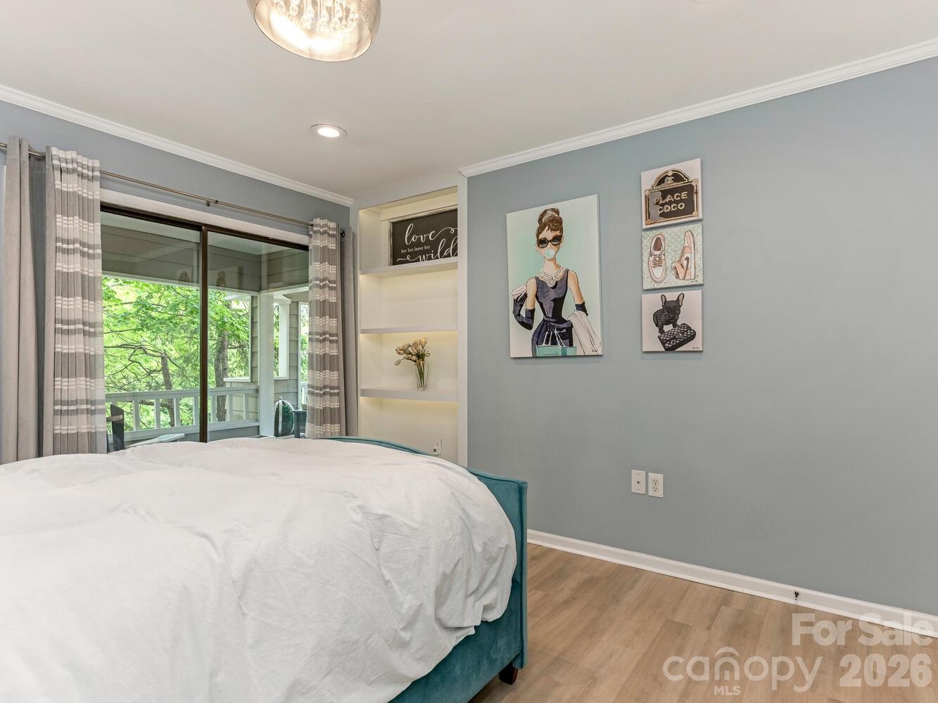212 W 10th St #3, Charlotte, NC 28202
