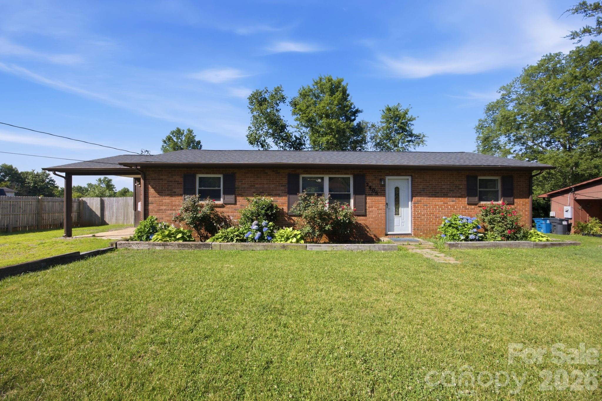 2405 2nd St, Statesville, NC 28677