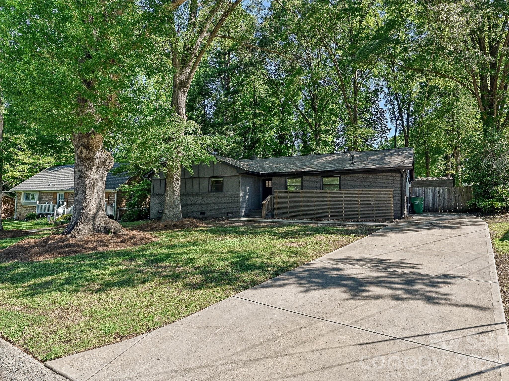 5623 Ruth Dr, Charlotte, NC 28215