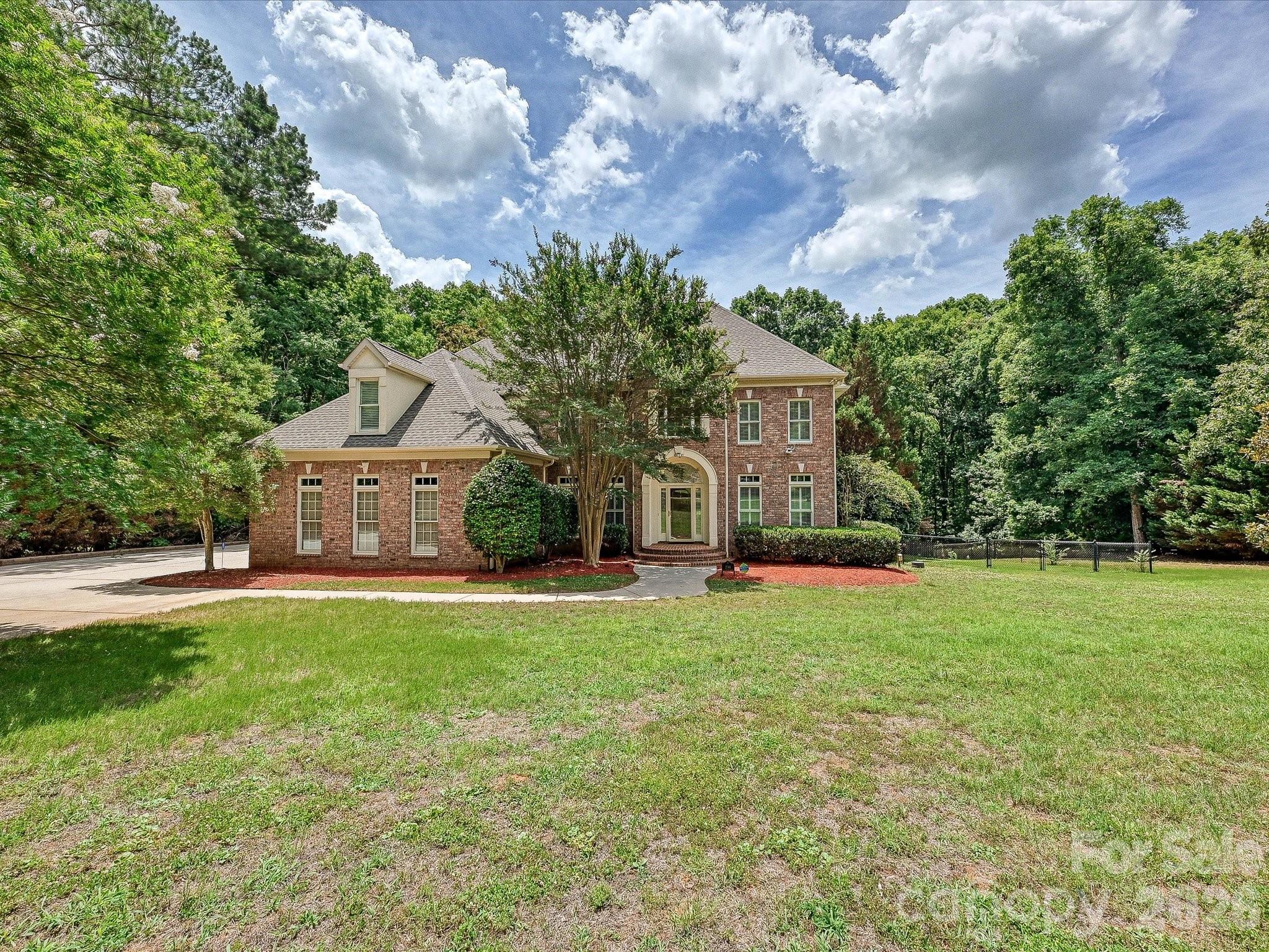 2744 W Pinewood Rd, Chester, SC 29706