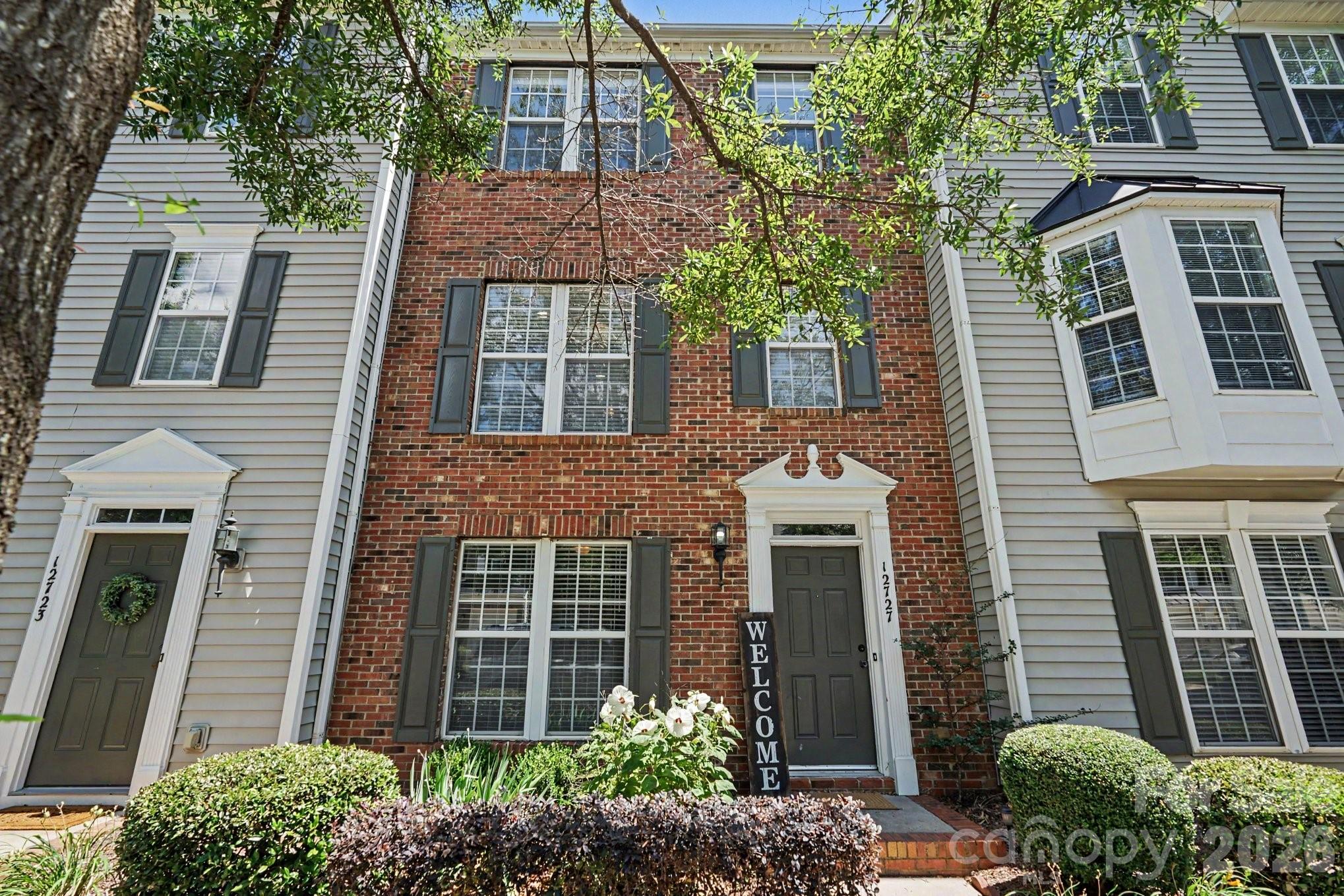 12727 Bullock Greenway Blvd, Charlotte, NC 28277