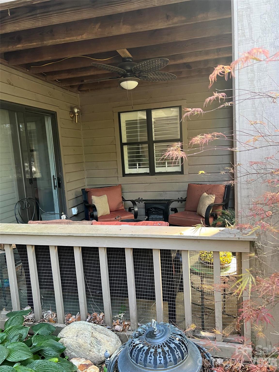 4134 Charlotte Hw, Clover, SC 29710